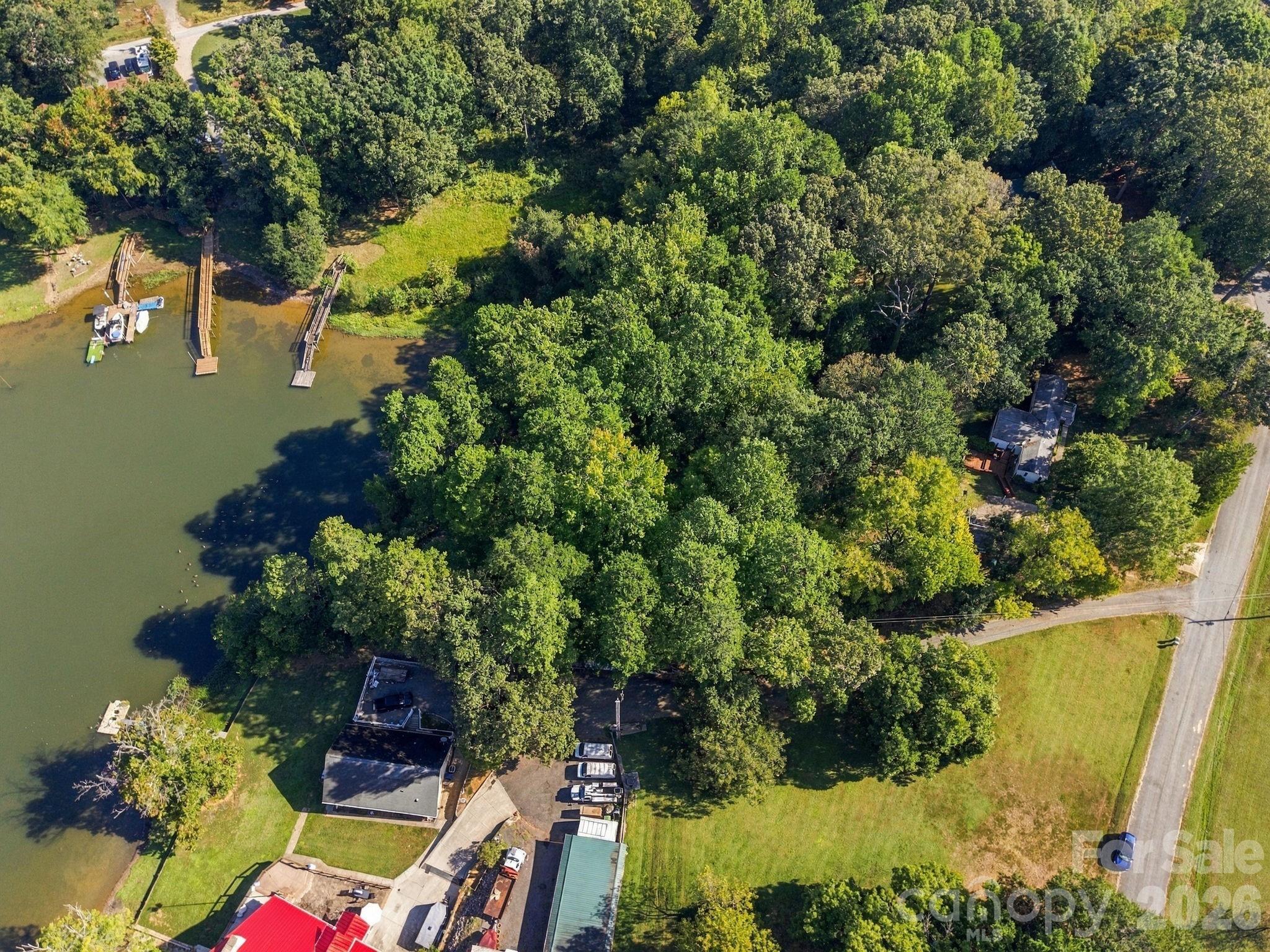 main property photo 11