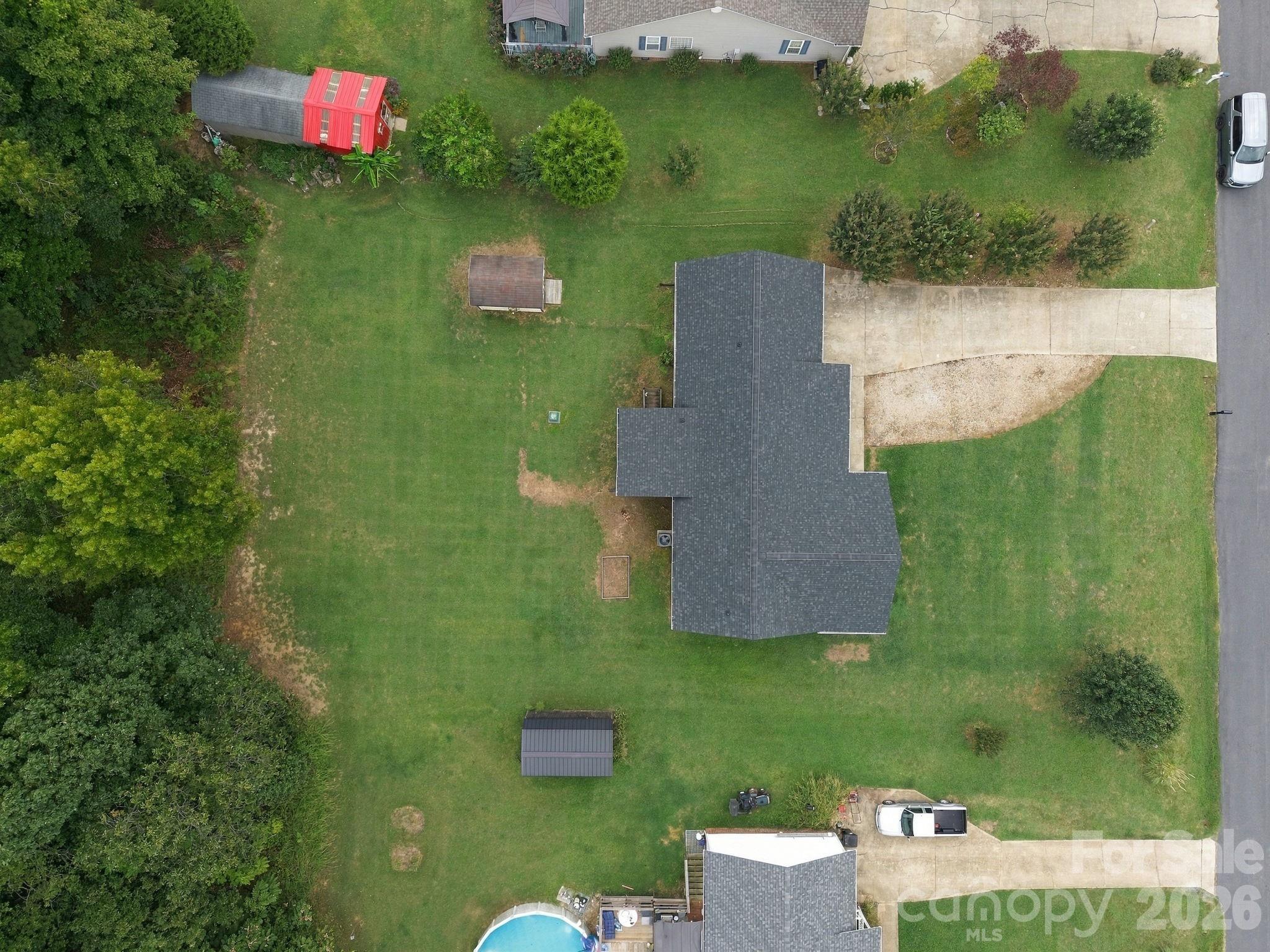 main property photo 14
