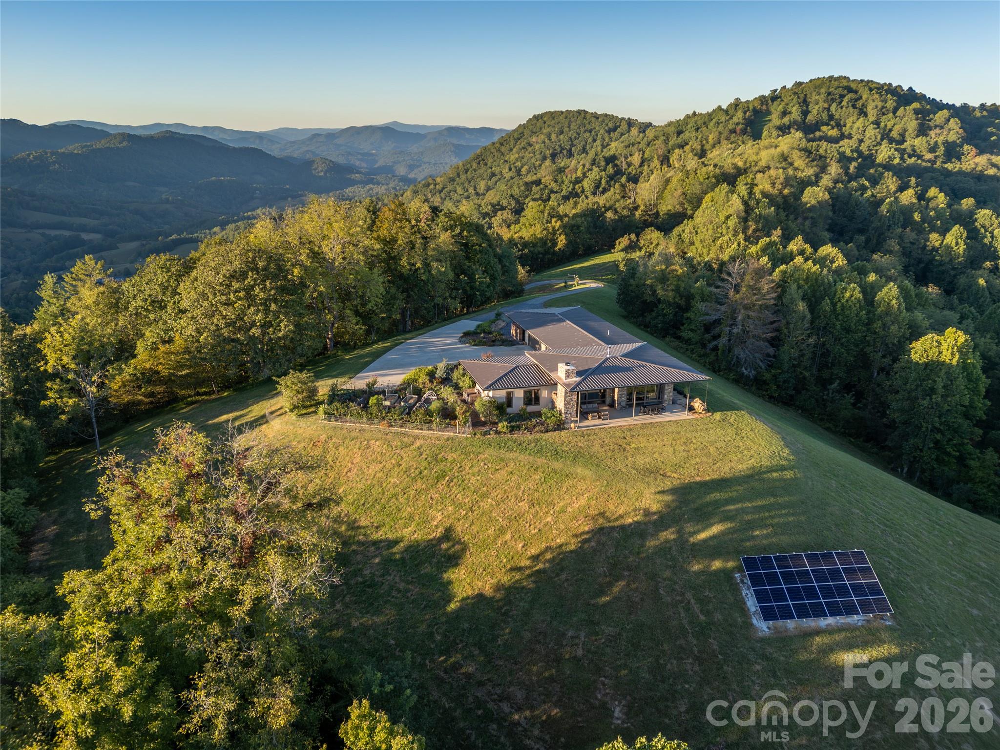 main property photo 10