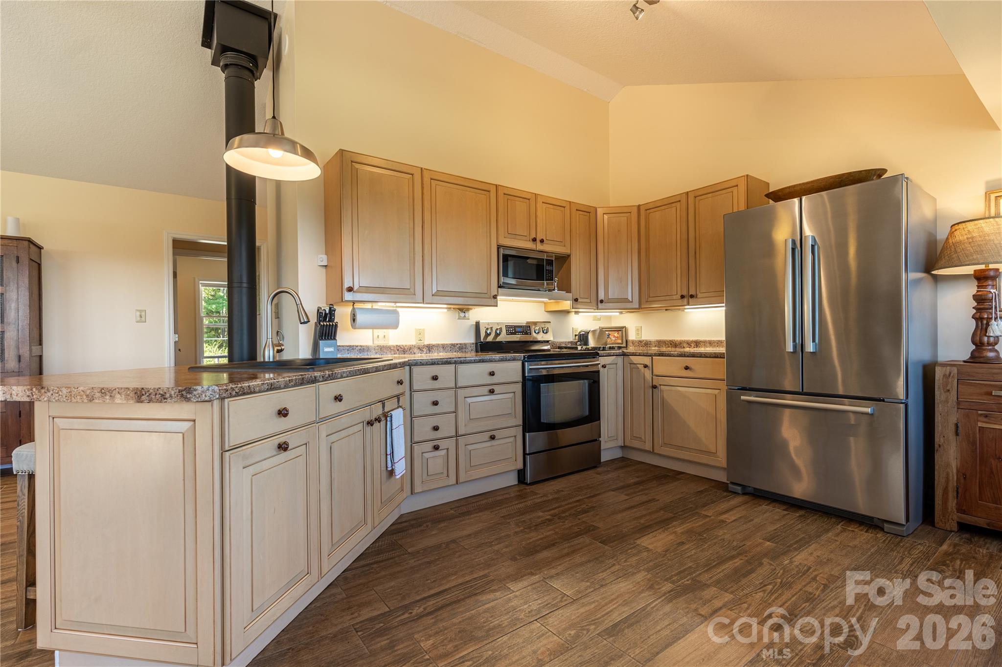 main property photo 36