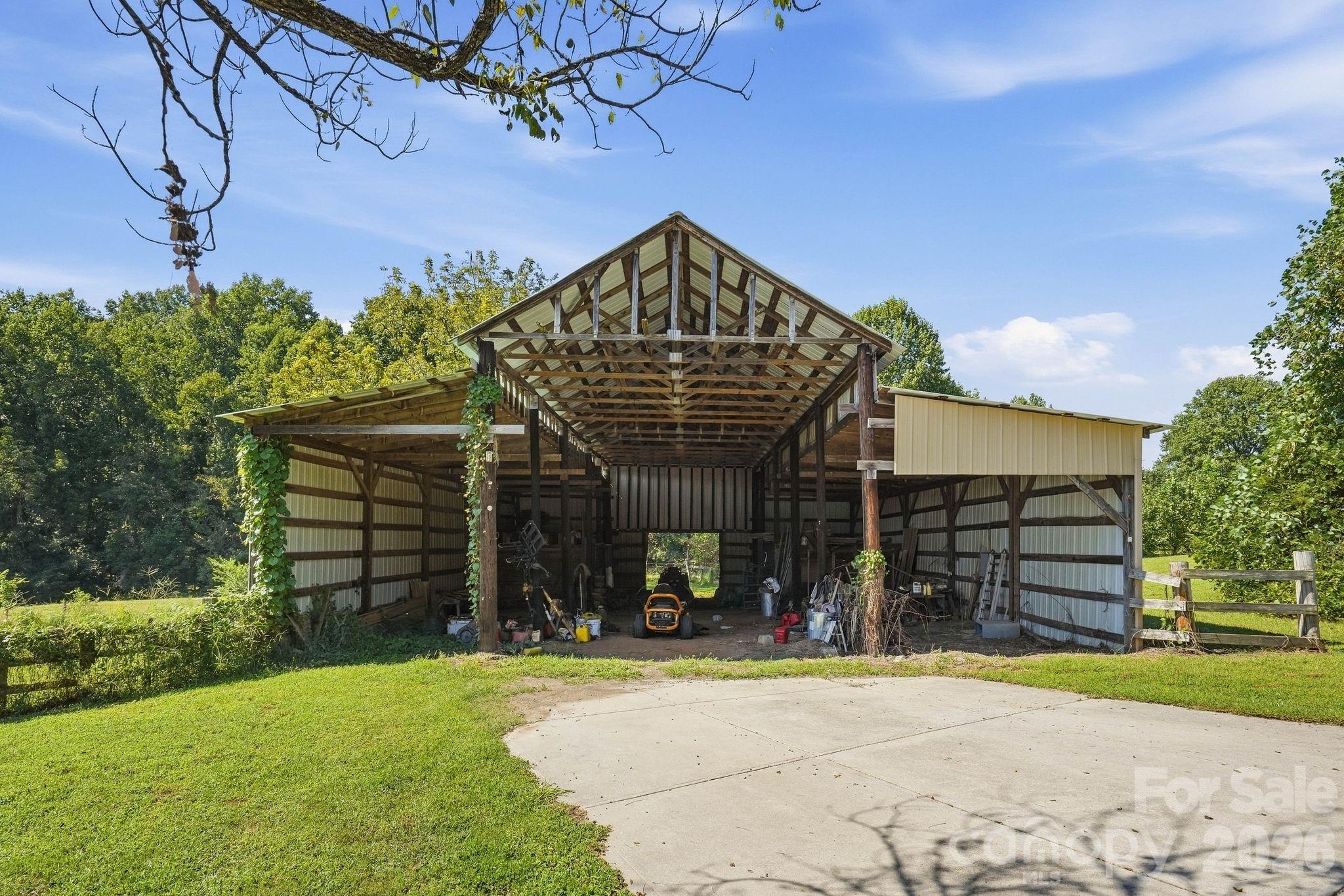 main property photo 42