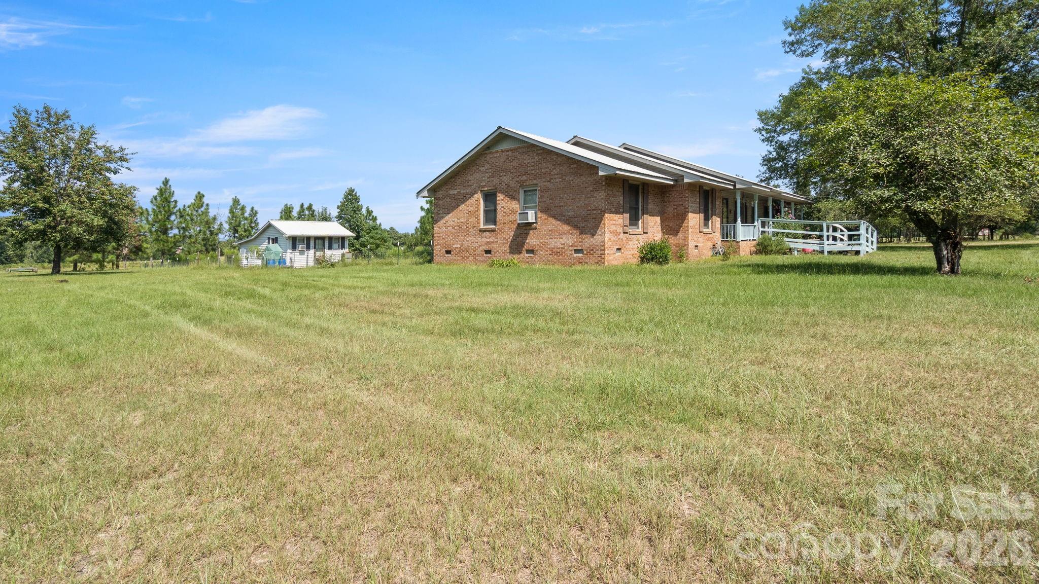 main property photo 29