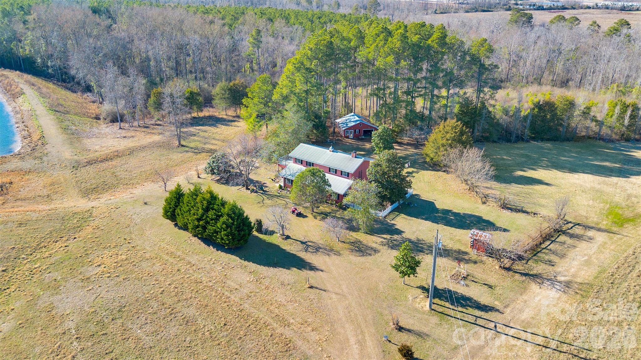 main property photo 6