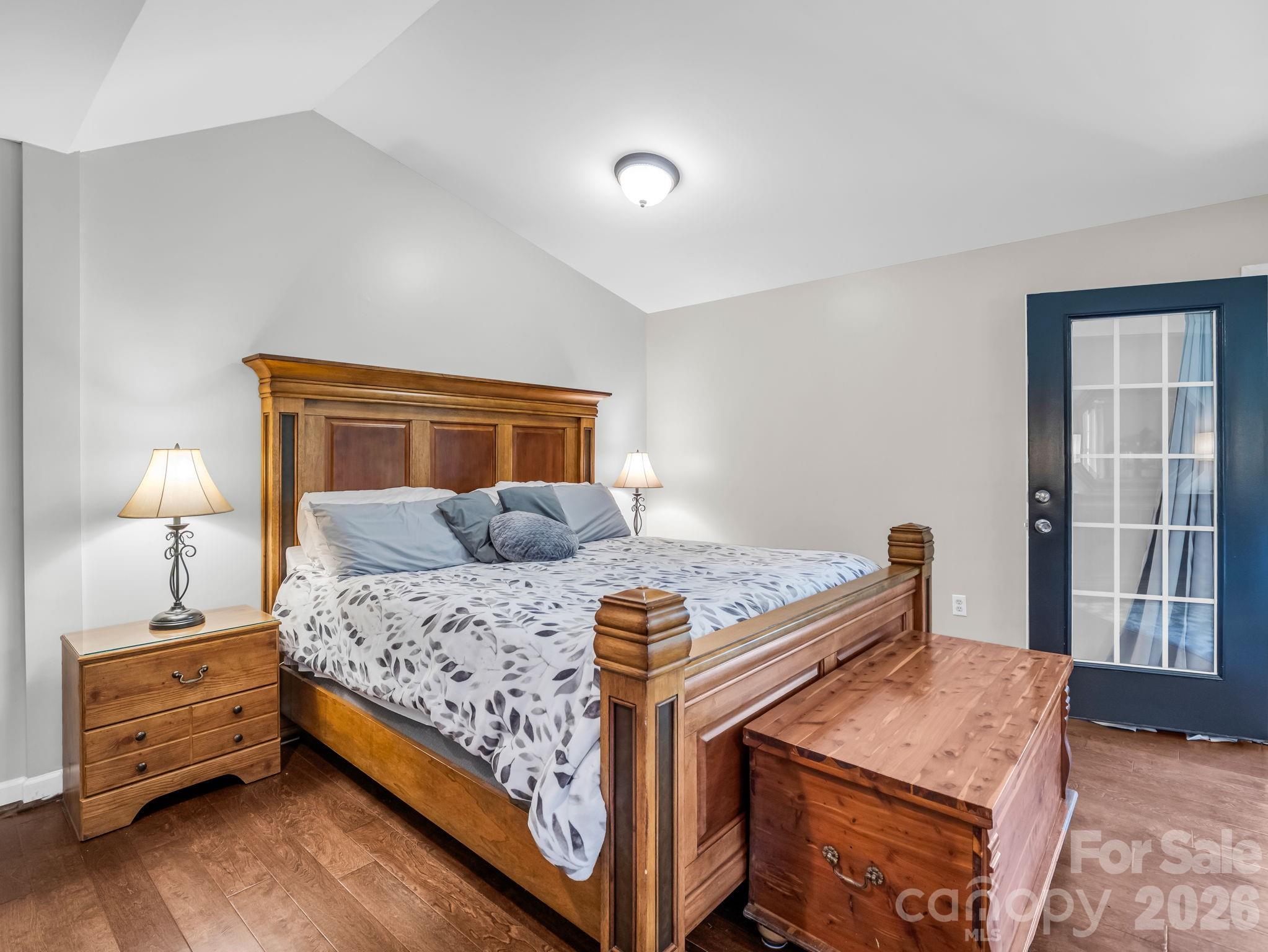 main property photo 20