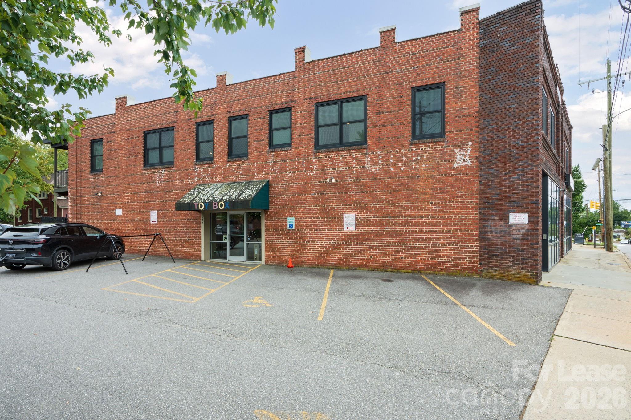 main property photo 2