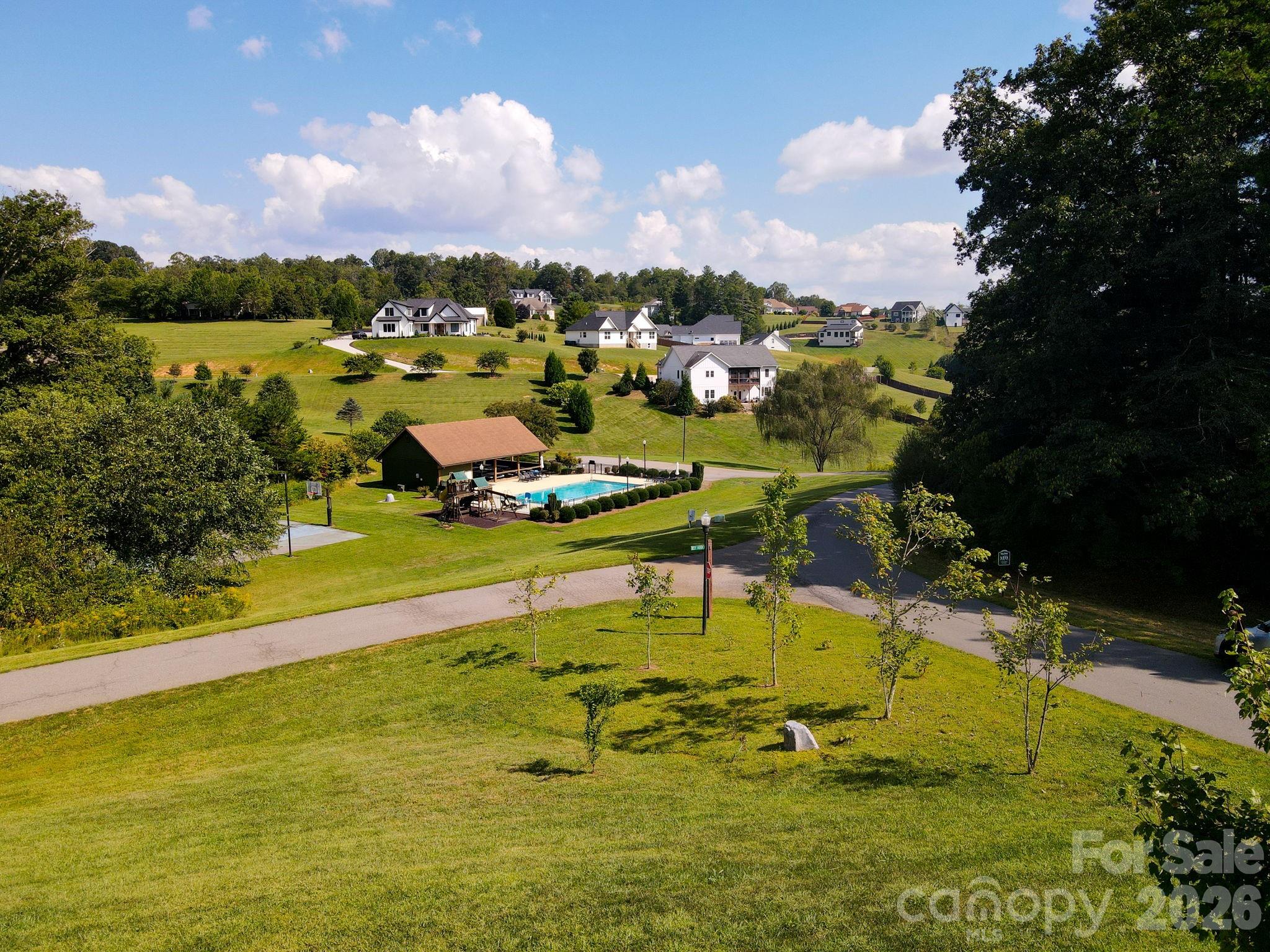 main property photo 20