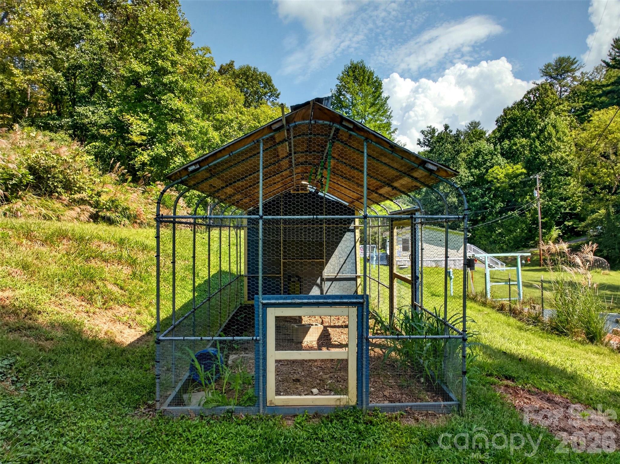 main property photo 24