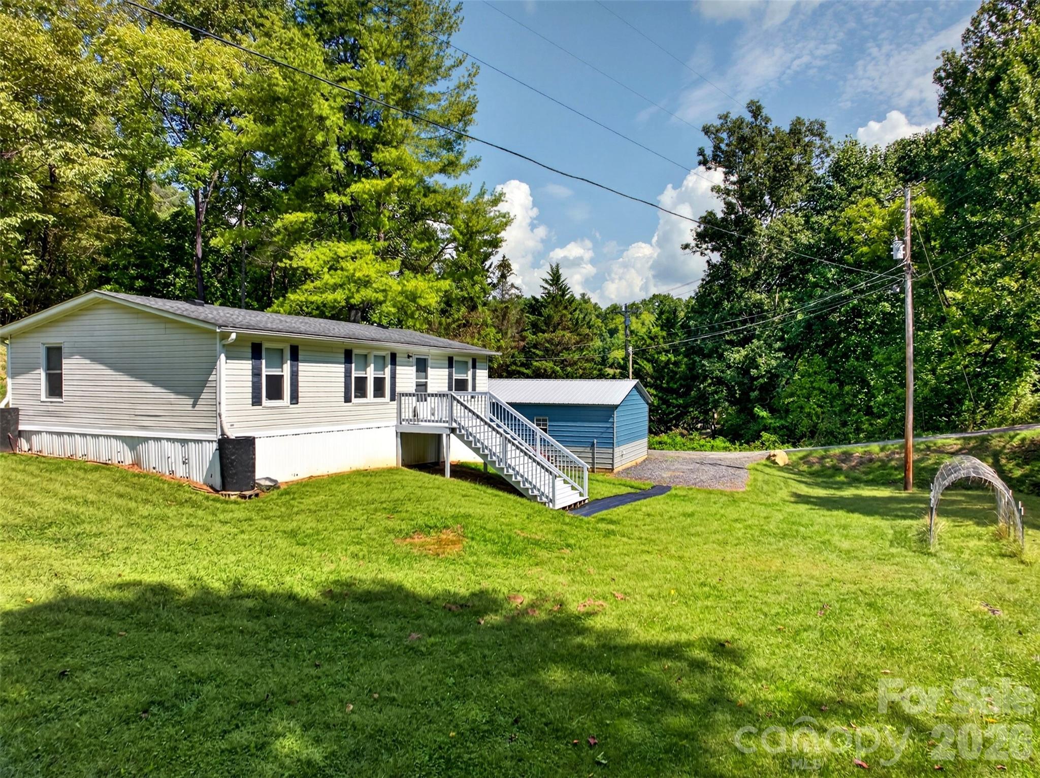 main property photo 30