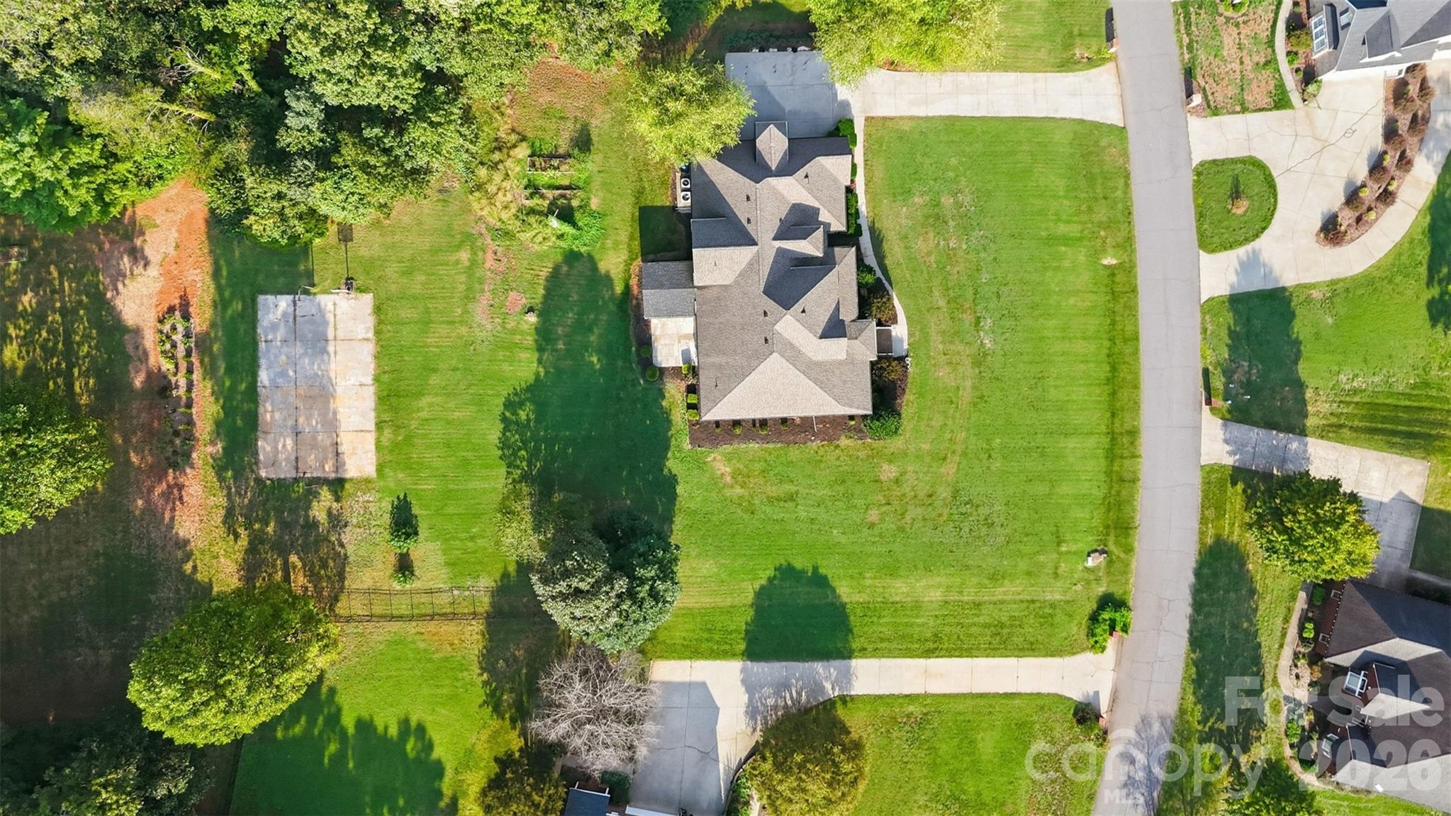 main property photo 41
