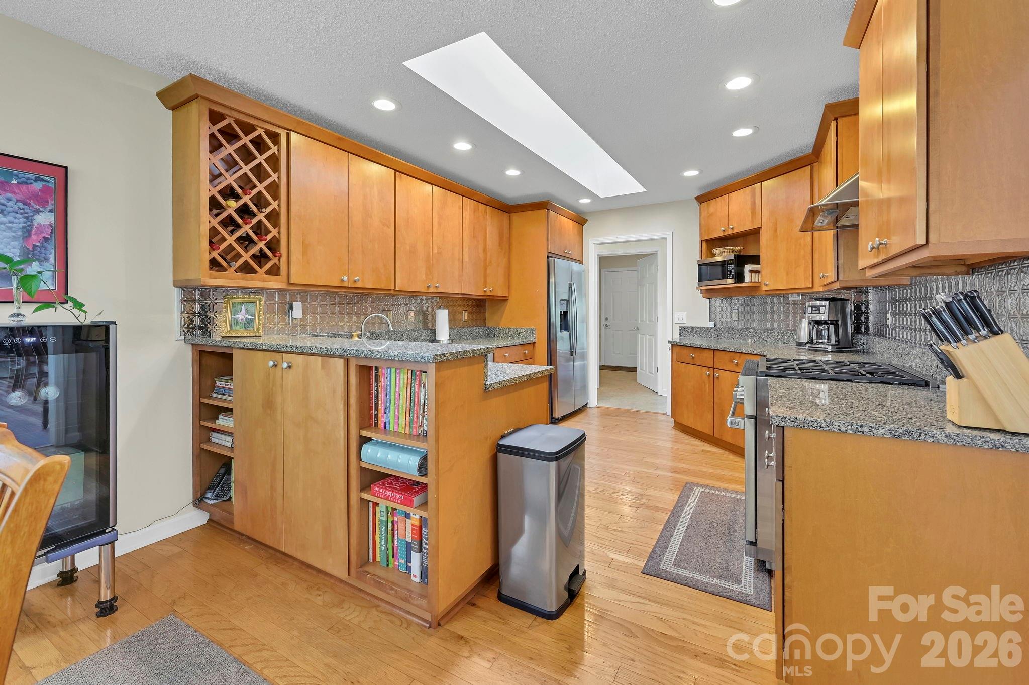 main property photo 17