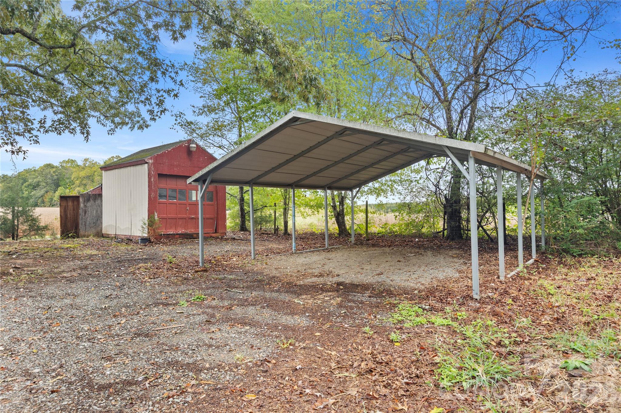 main property photo 34