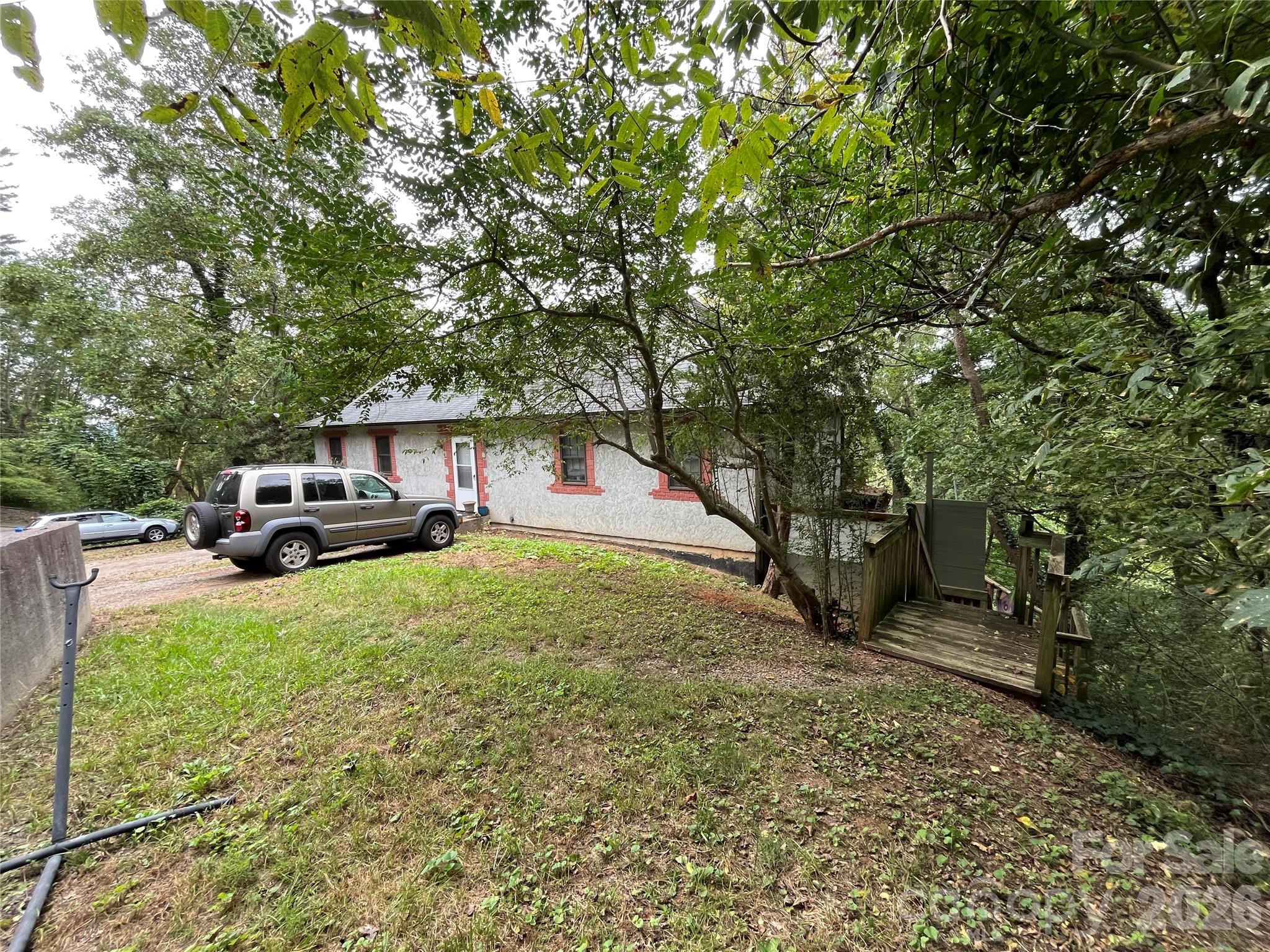 main property photo 10
