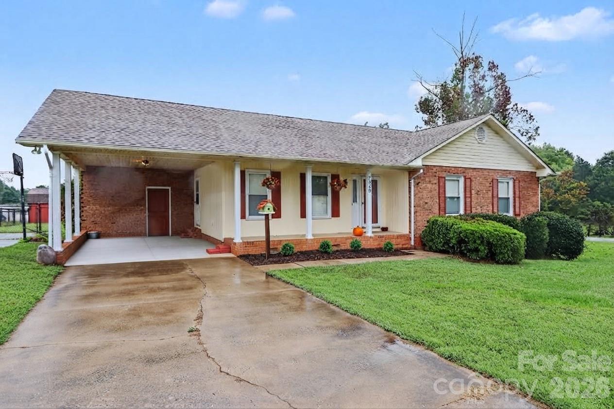 main property photo 4