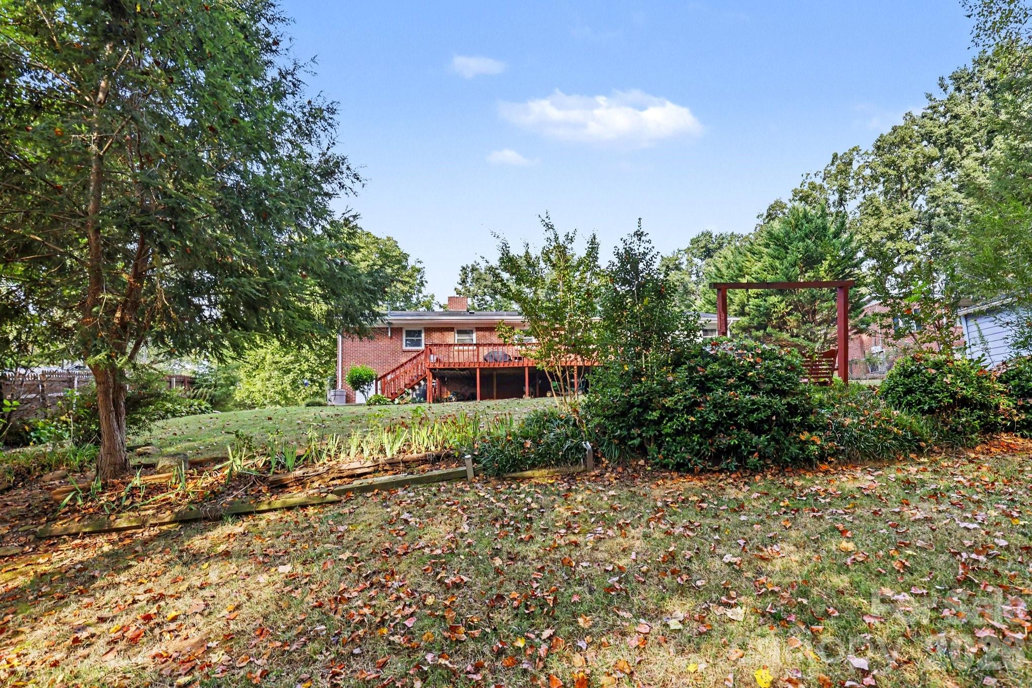 main property photo 34