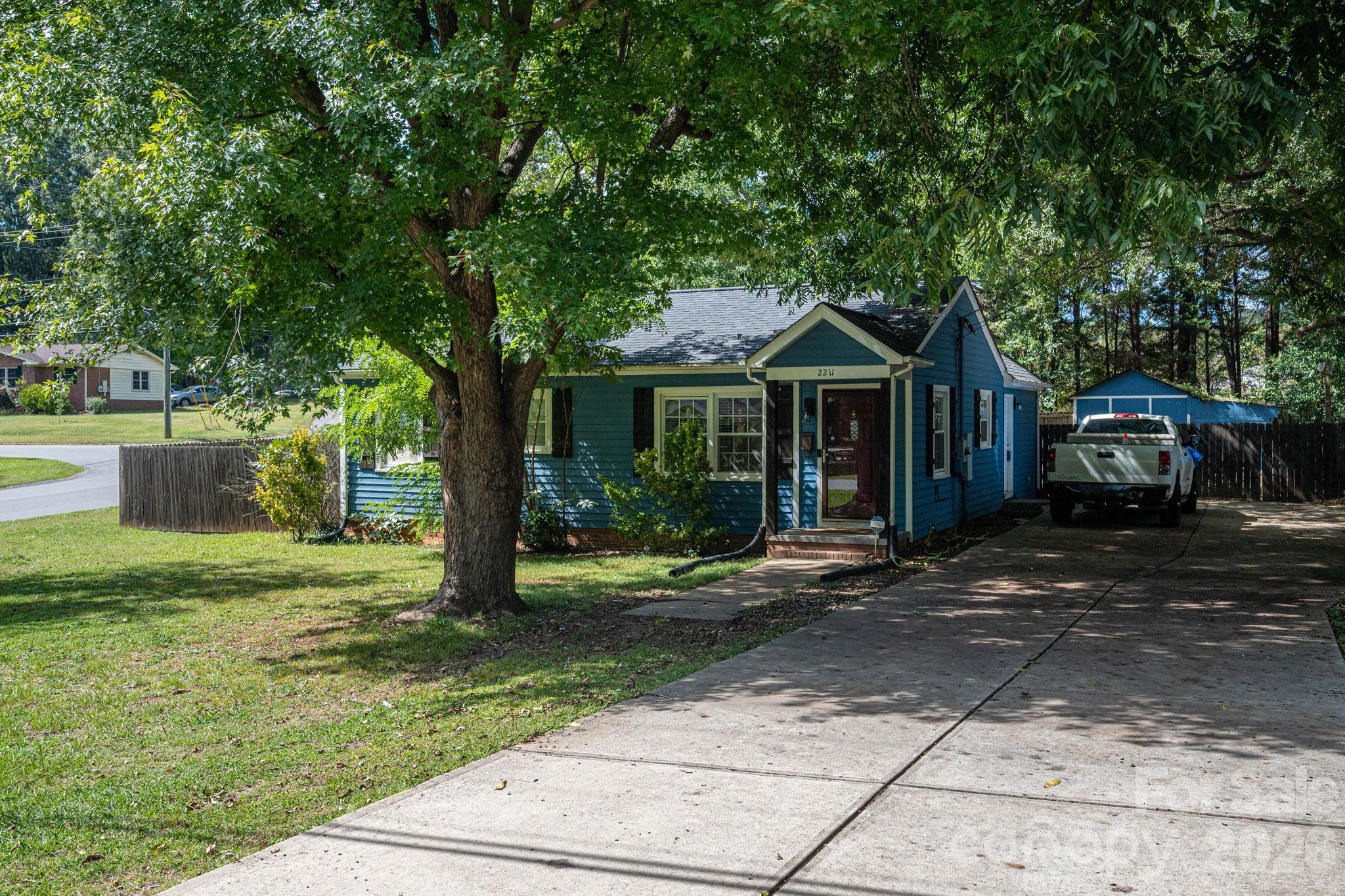 main property photo 2