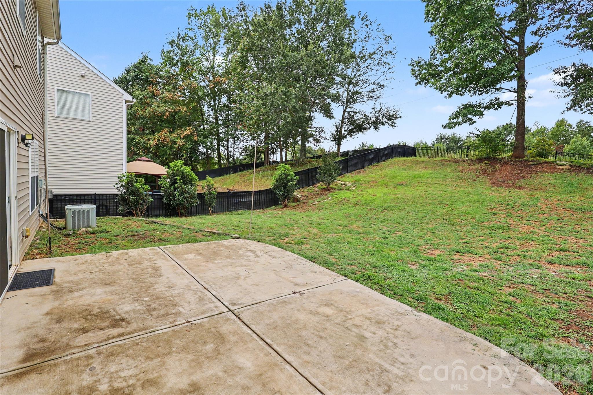 main property photo 35