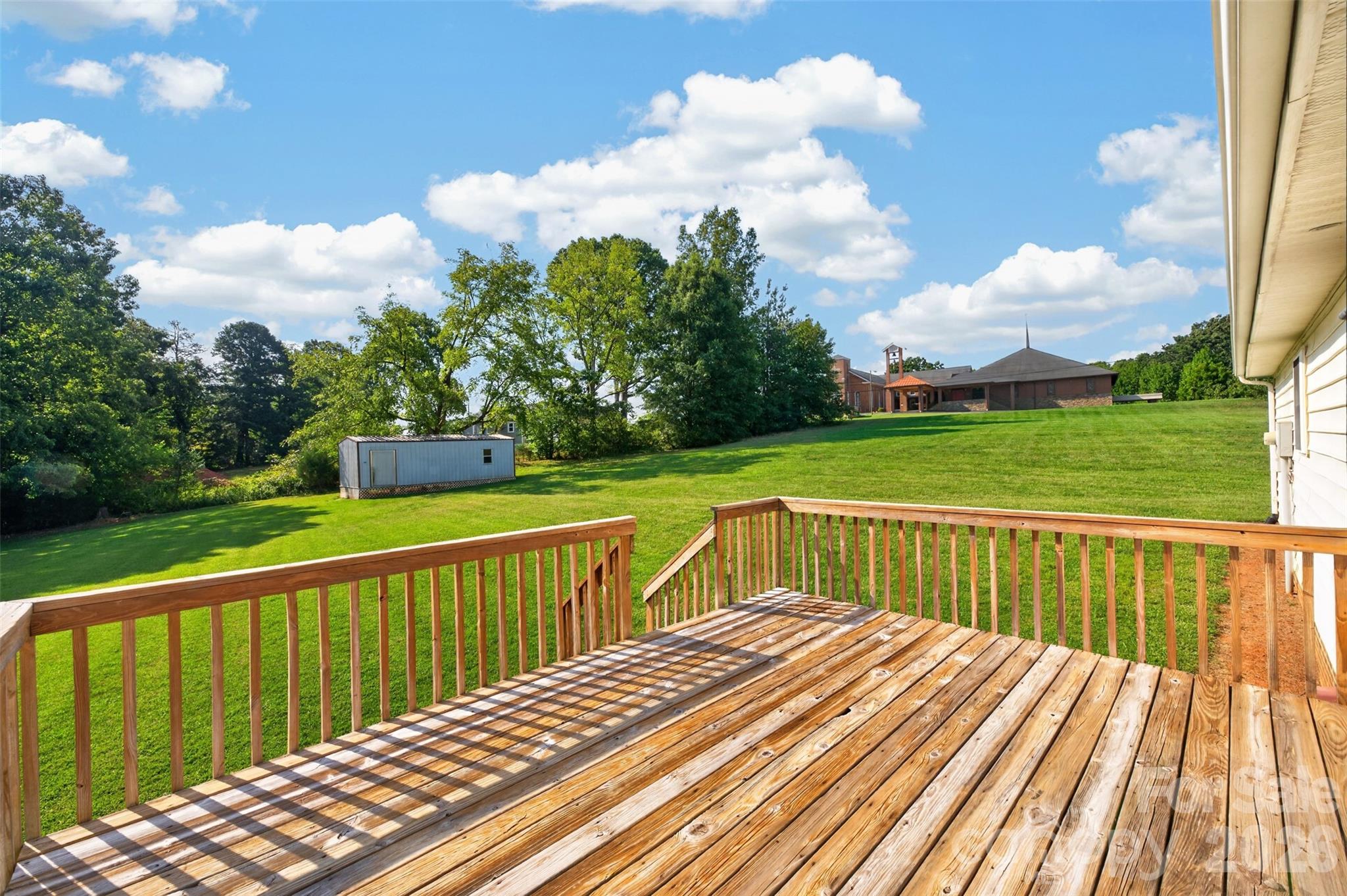 main property photo 37