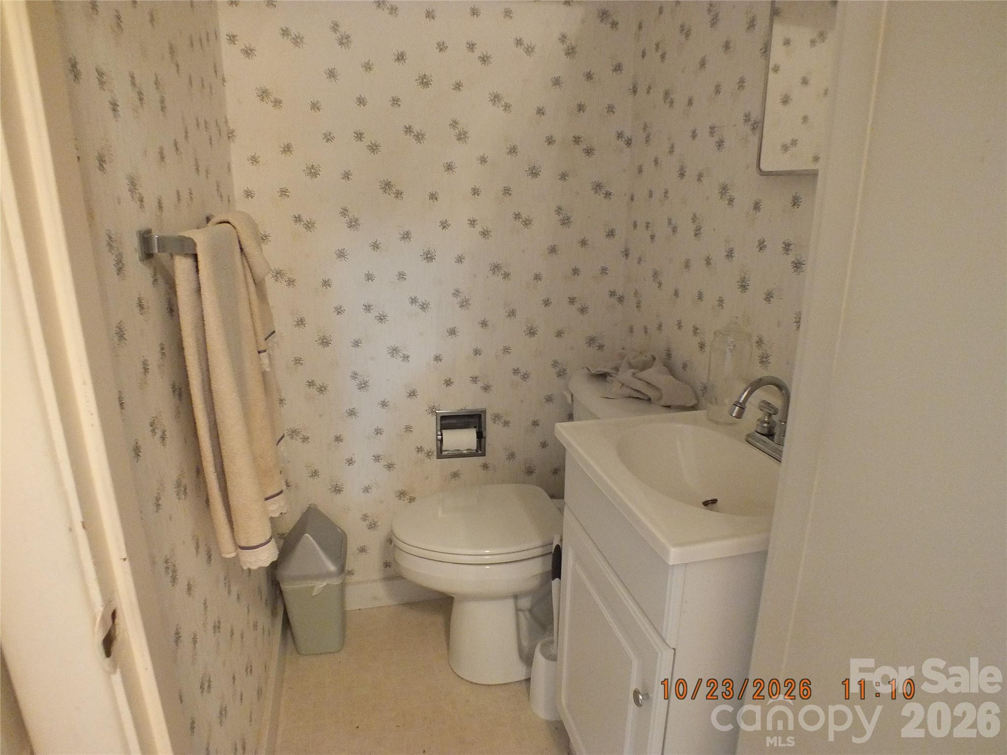 main property photo 12