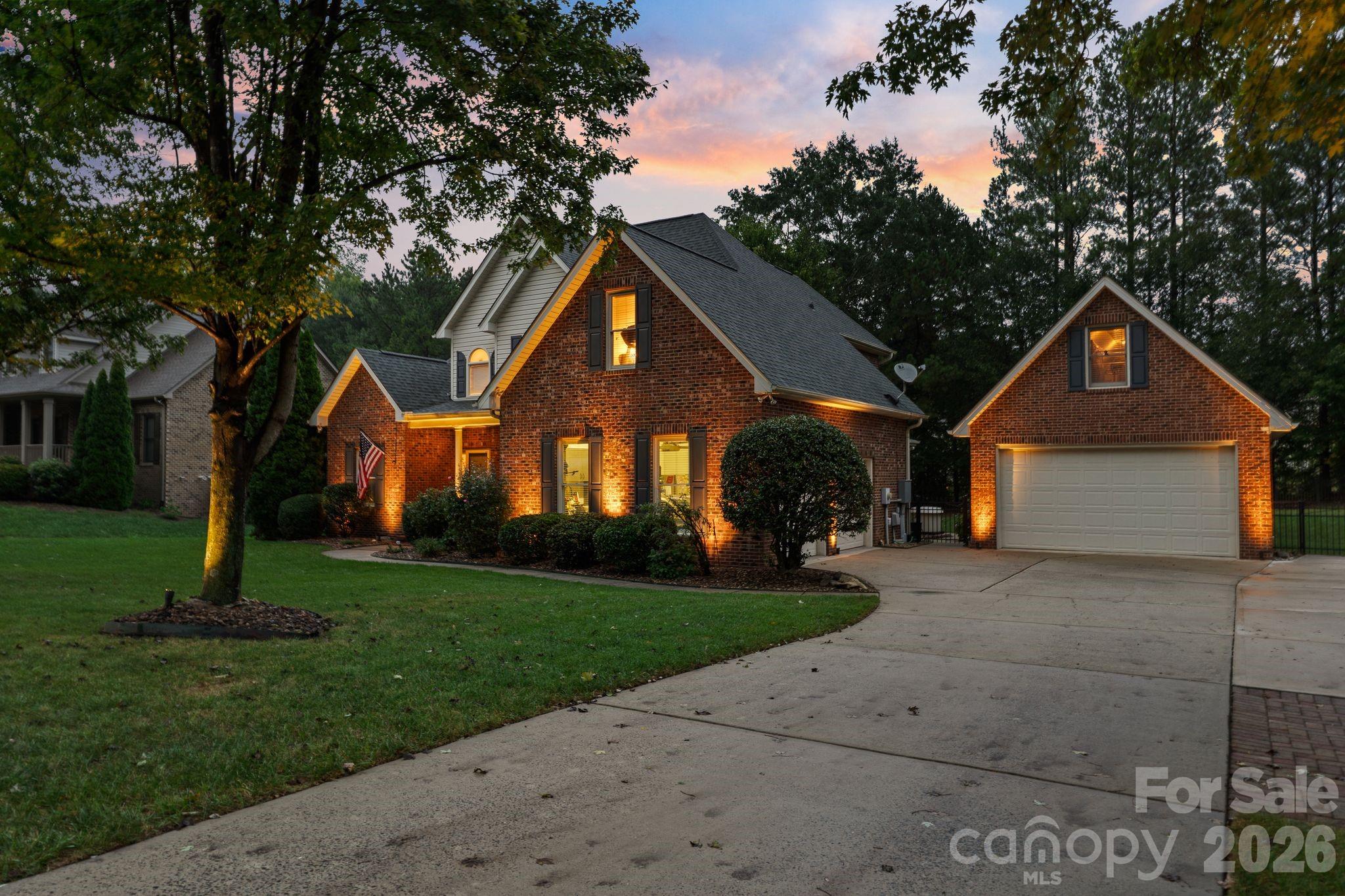 main property photo 30