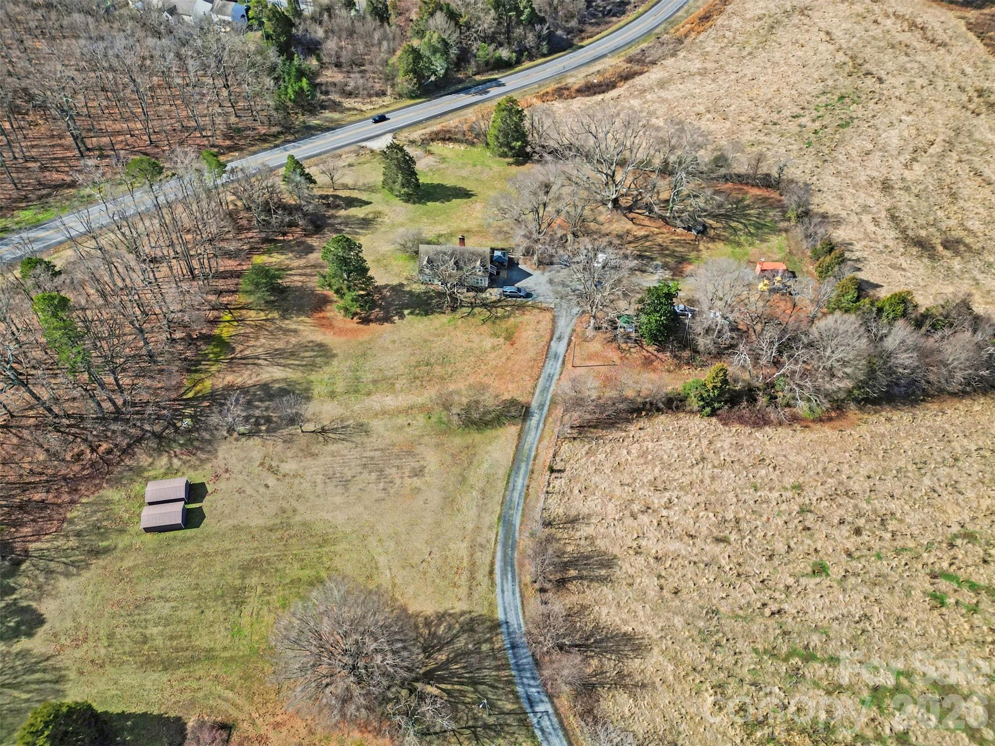 main property photo 4
