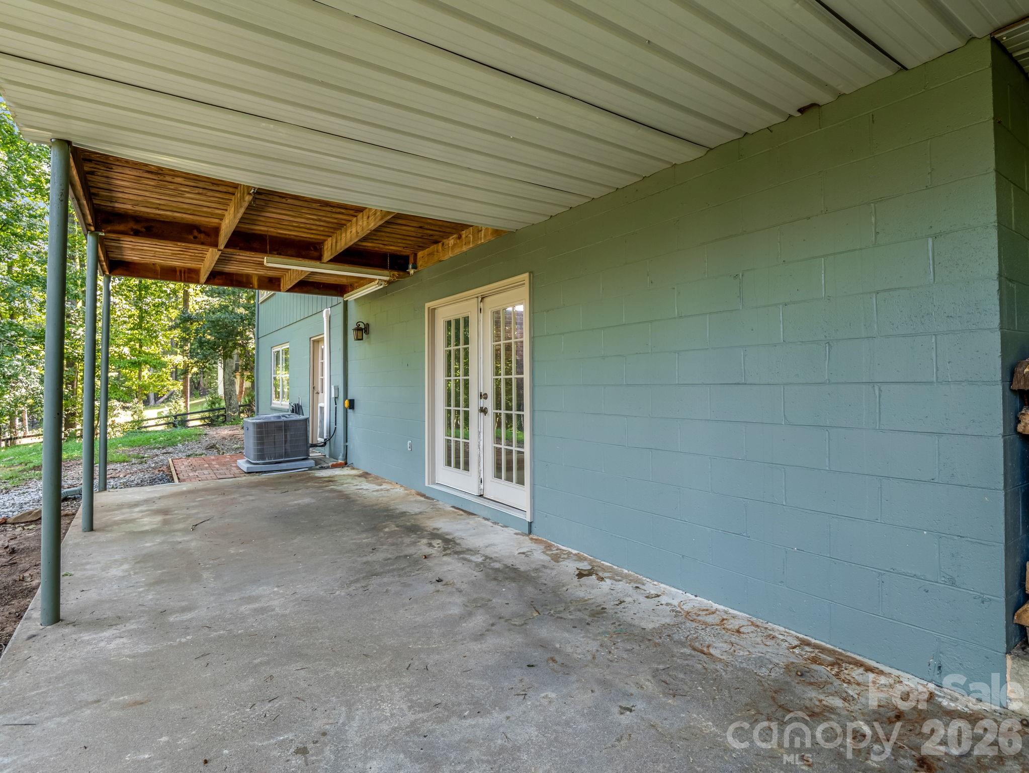main property photo 29
