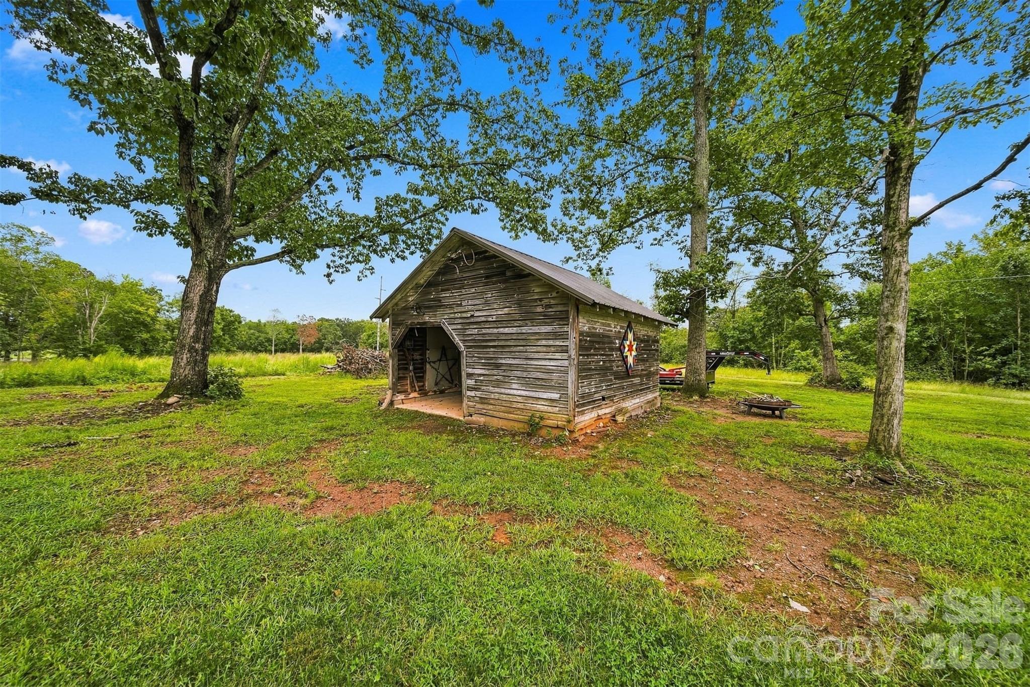 main property photo 37