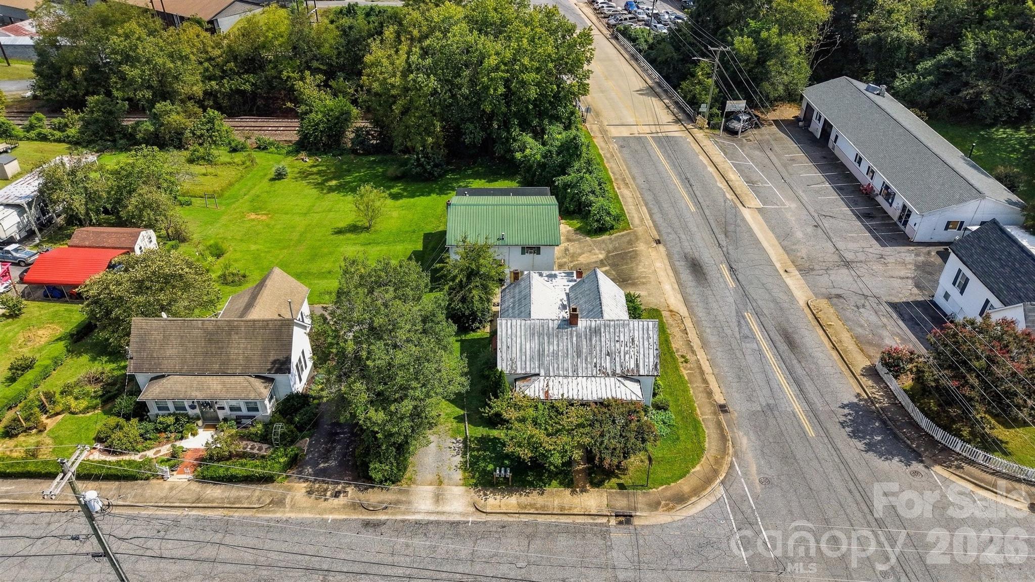 main property photo 27