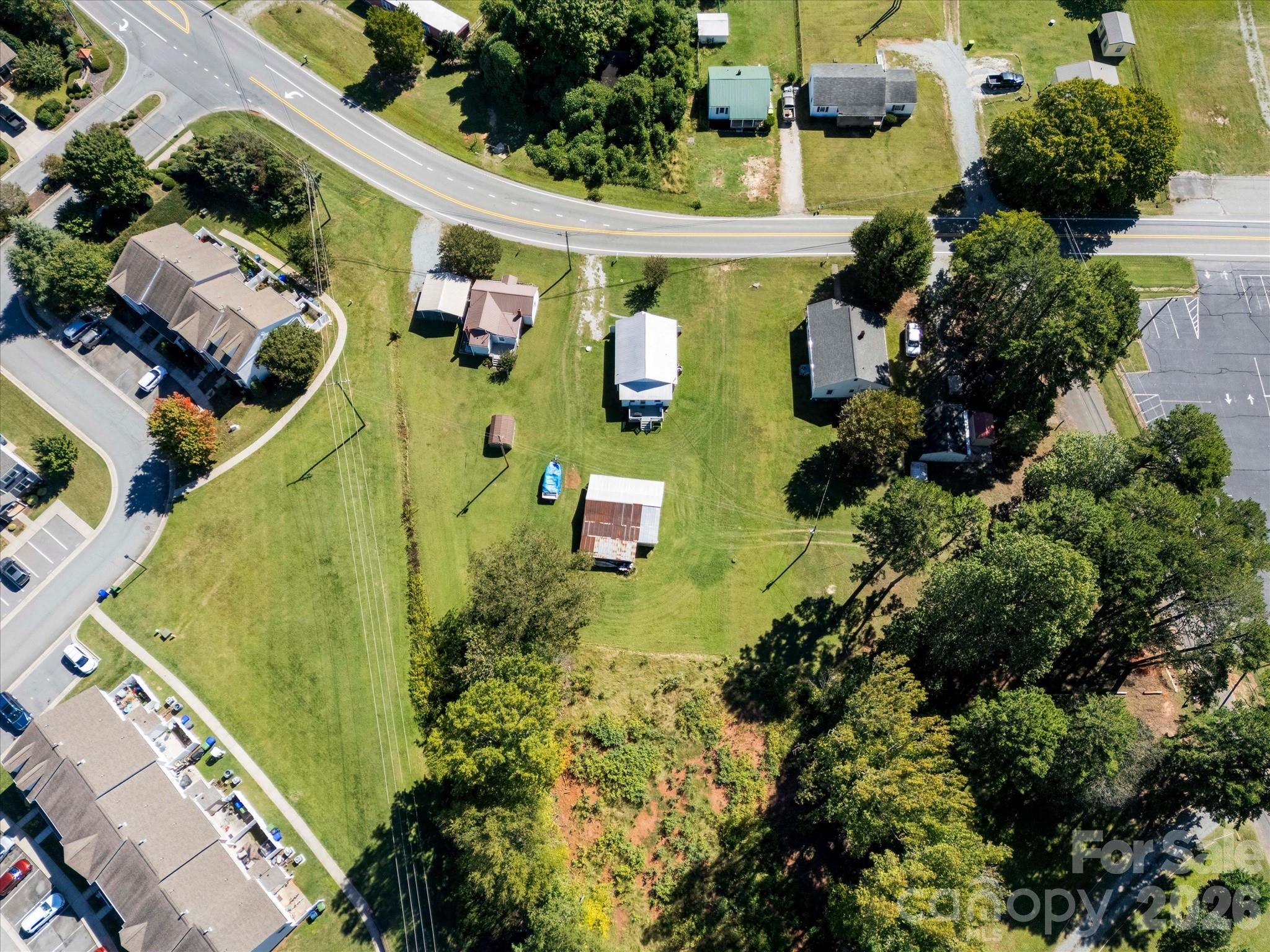 main property photo 31