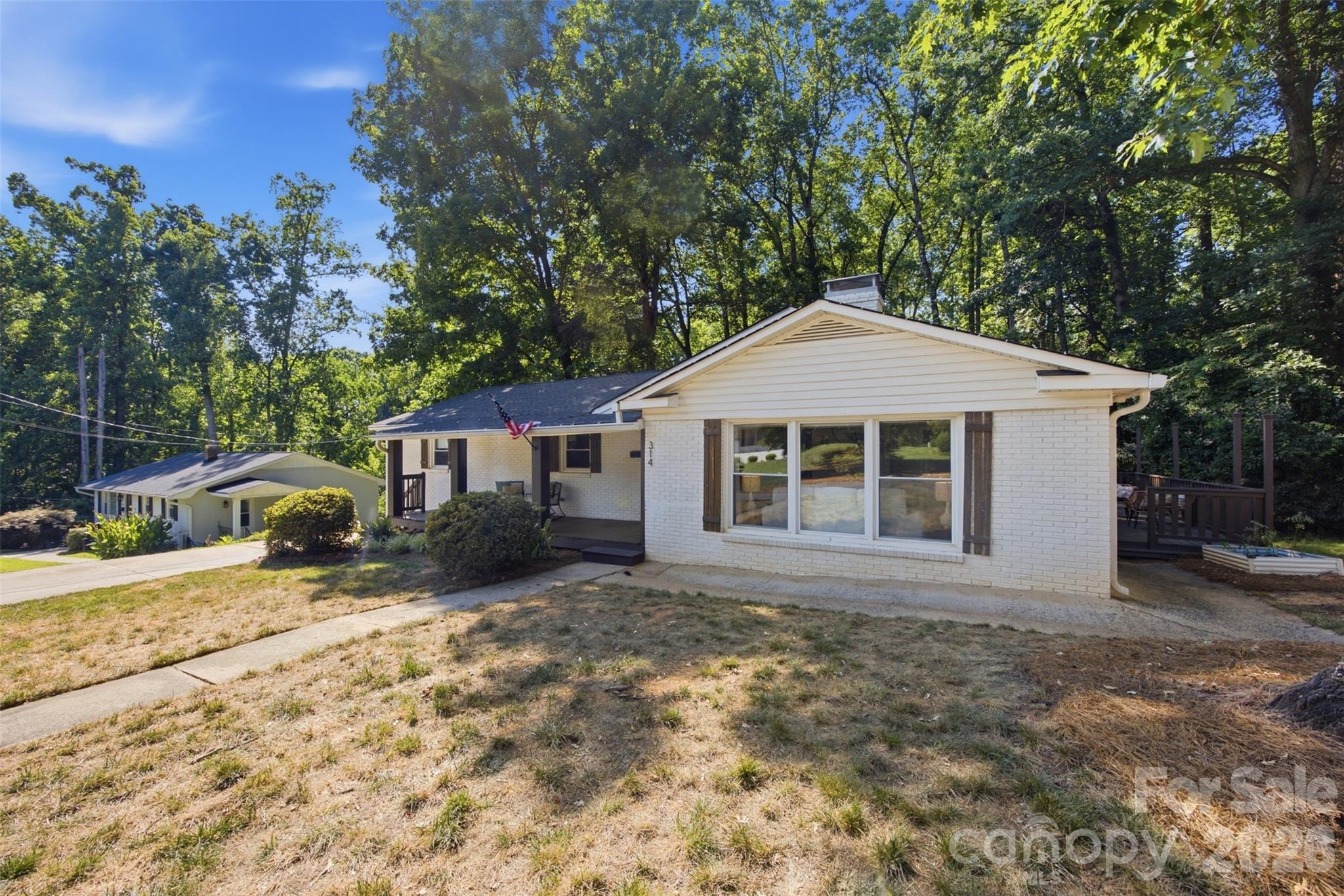 main property photo 24