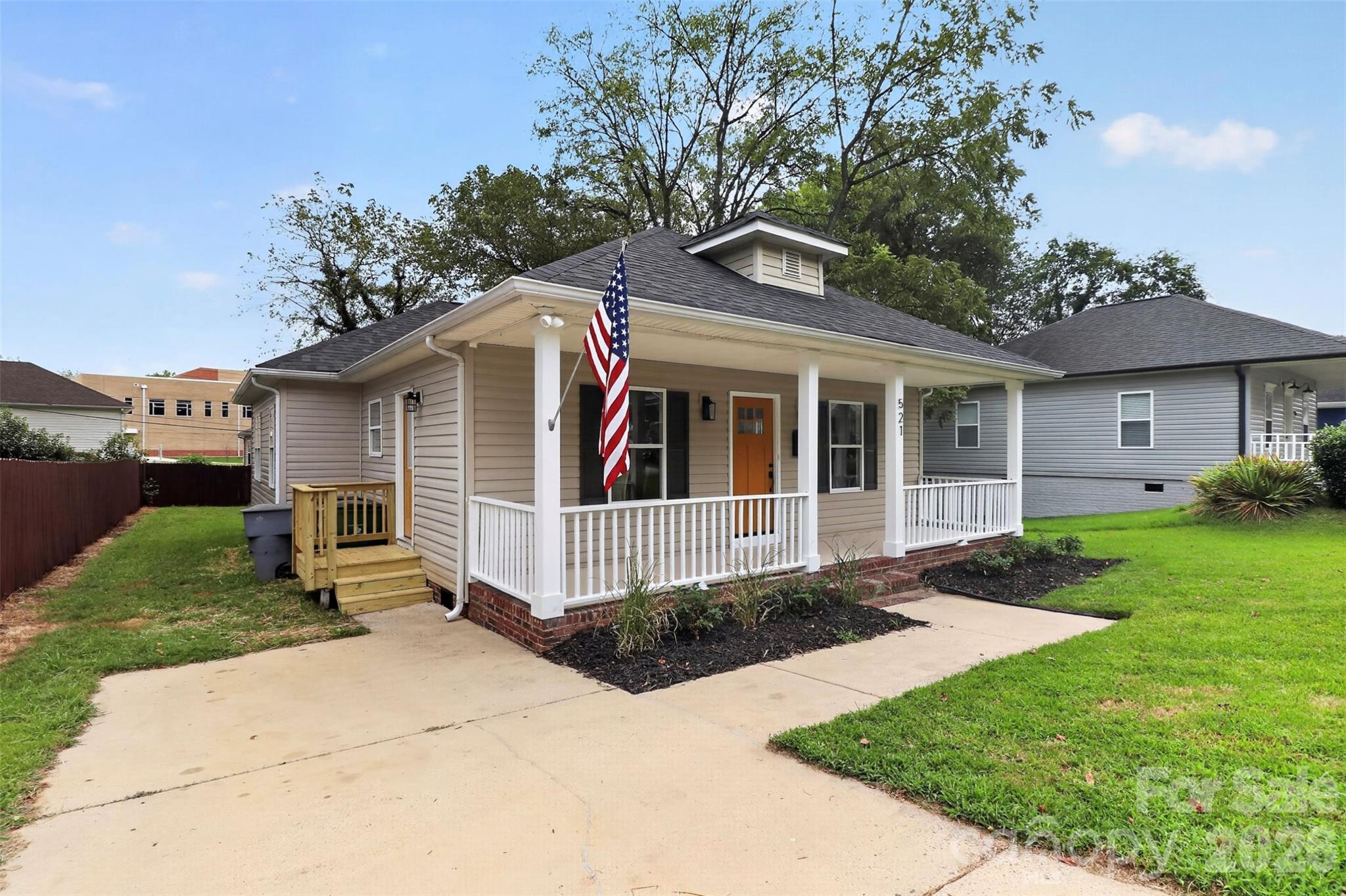 main property photo 3
