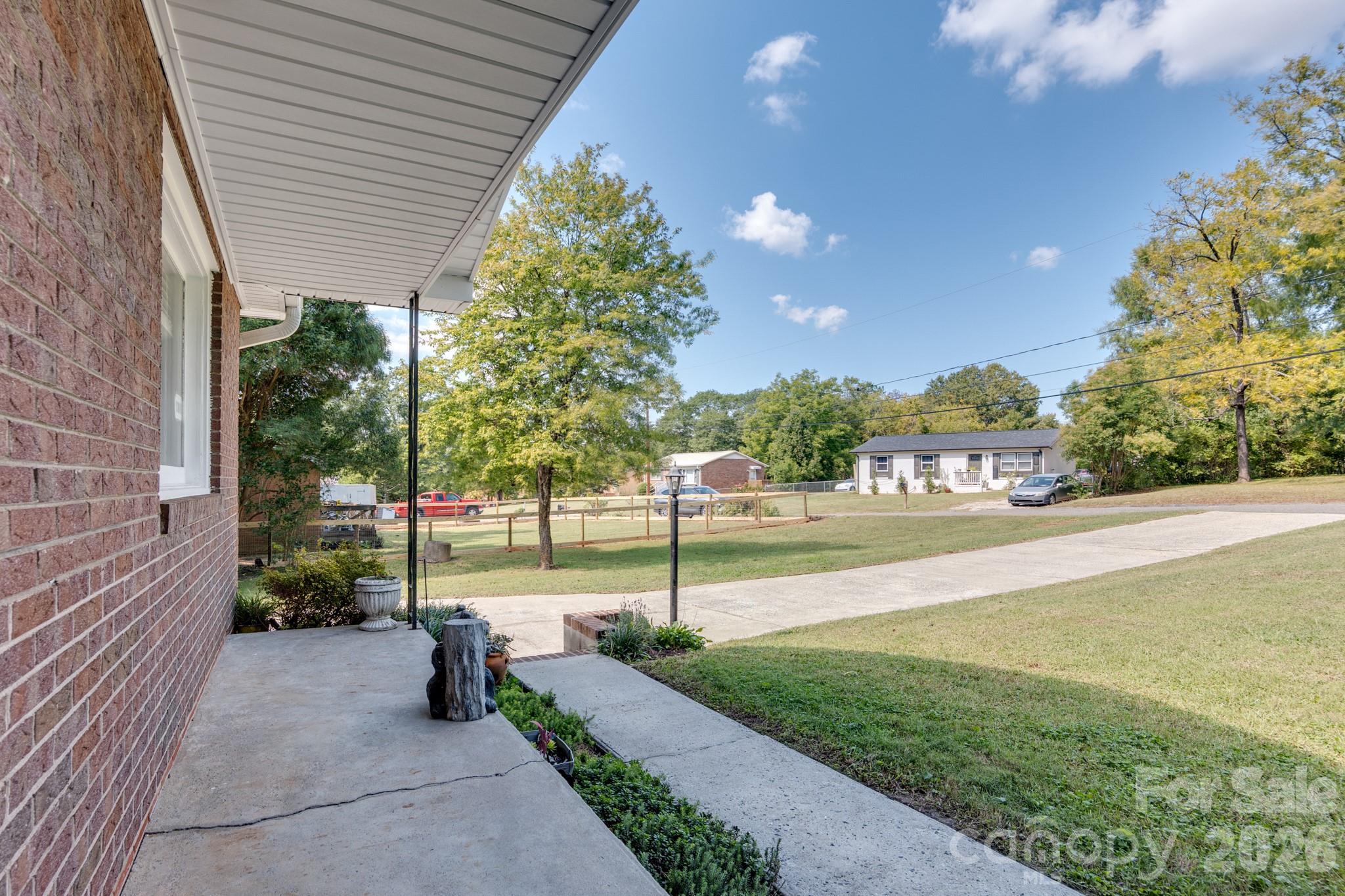 main property photo 29