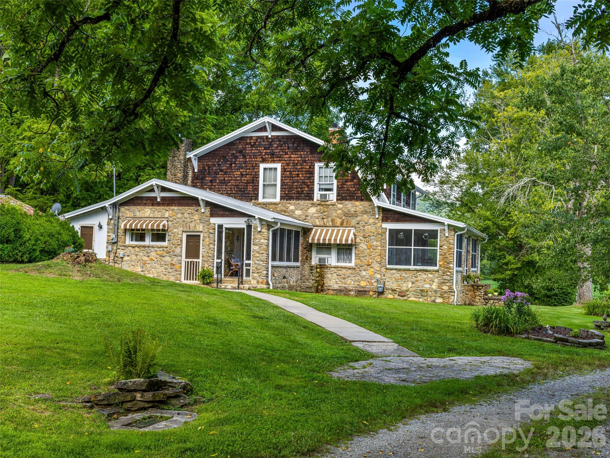 main property photo 14