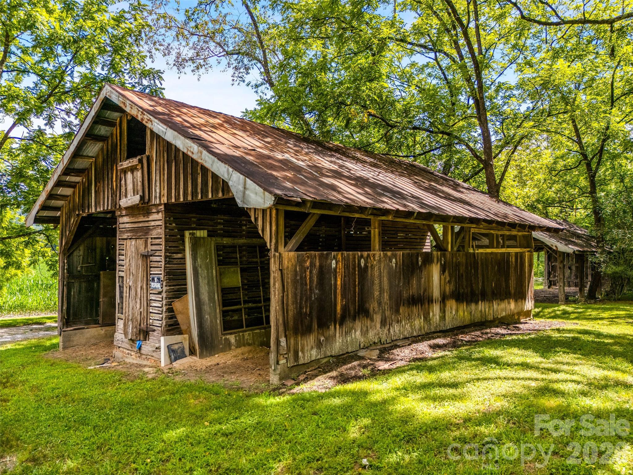 main property photo 22