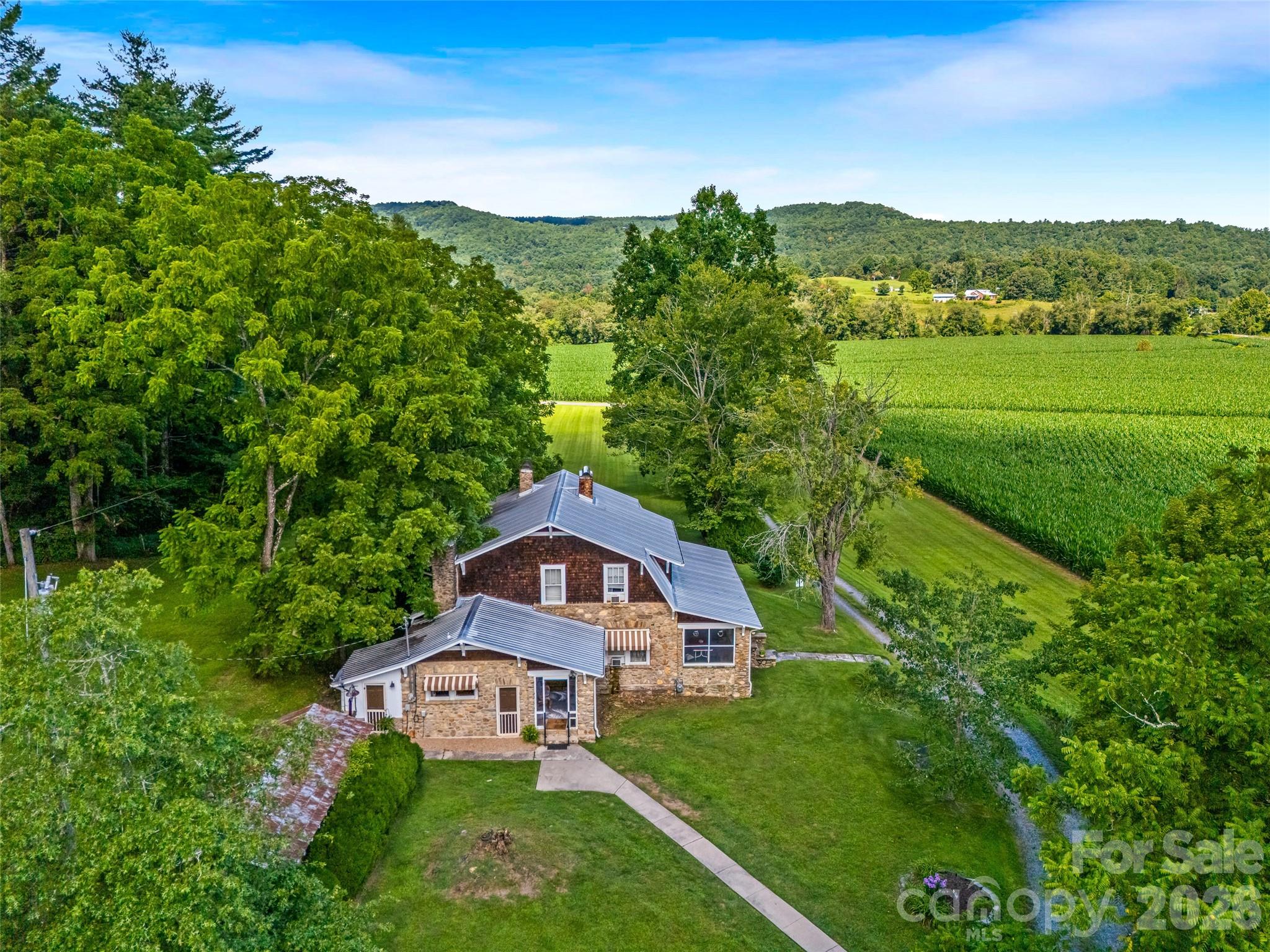 main property photo 28