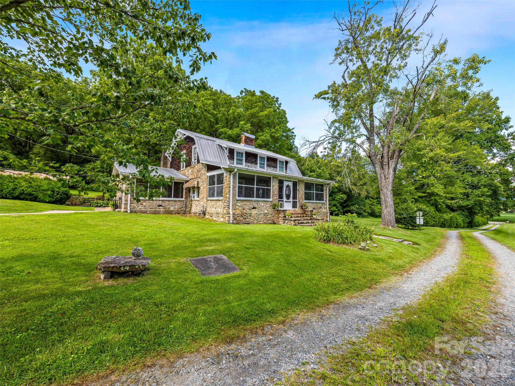 main property photo 35