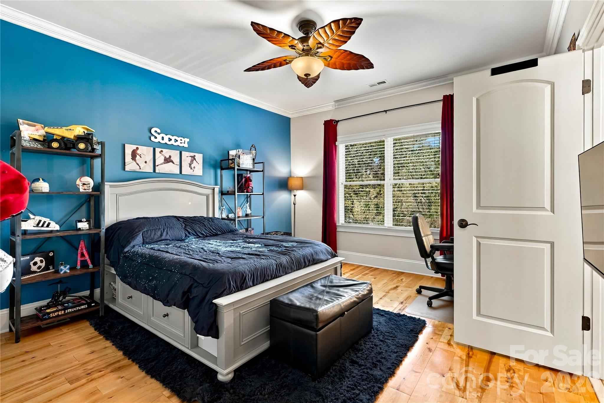 main property photo 26