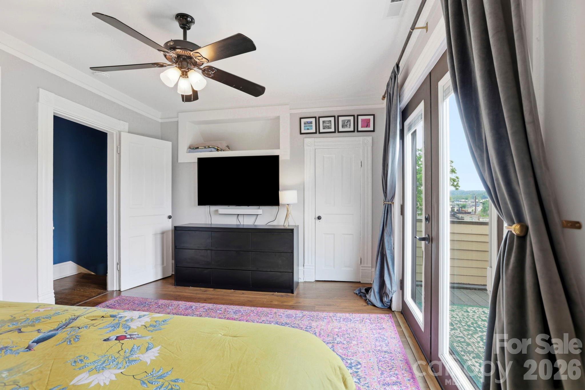 main property photo 23