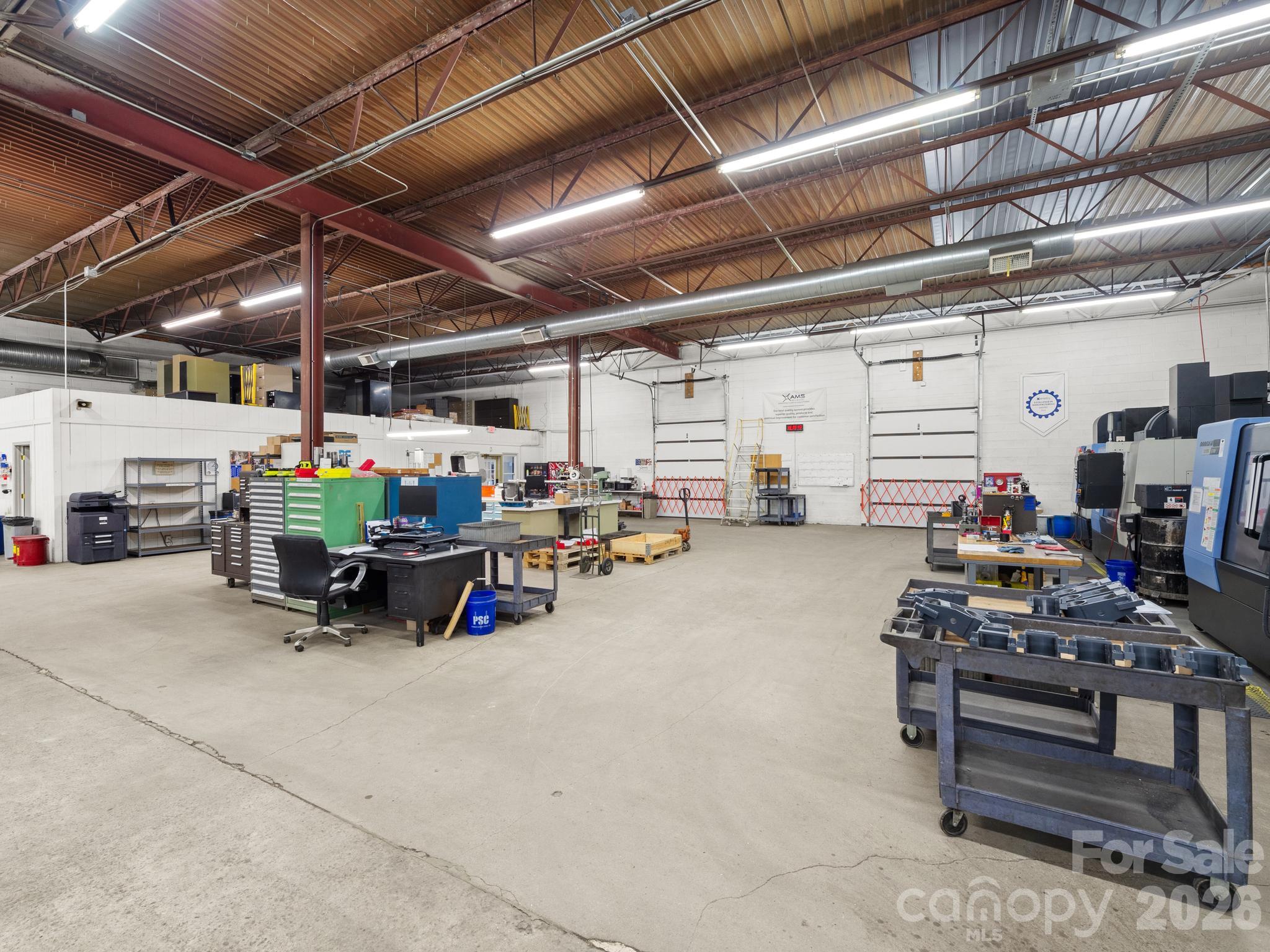 main property photo 16