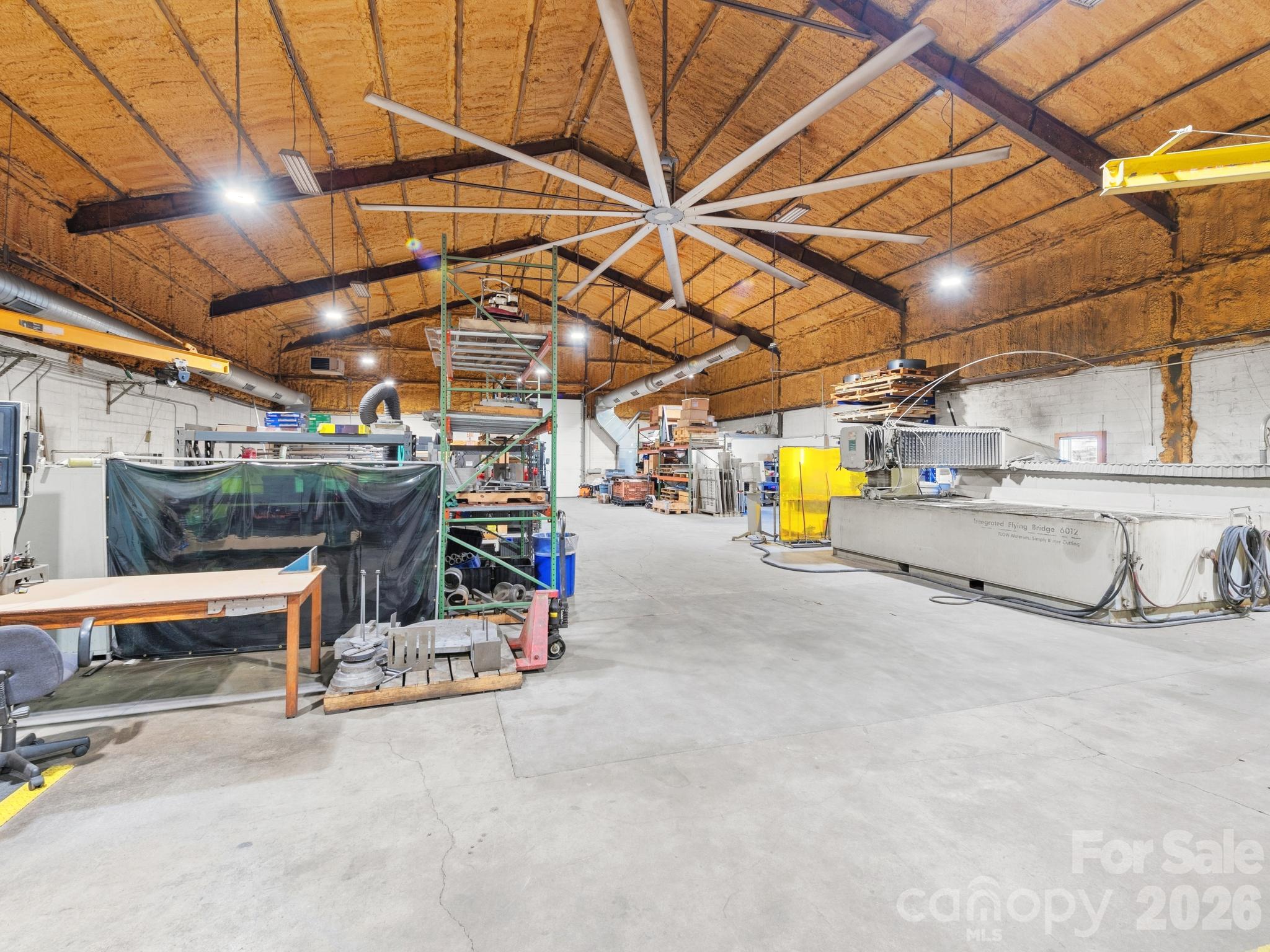 main property photo 31