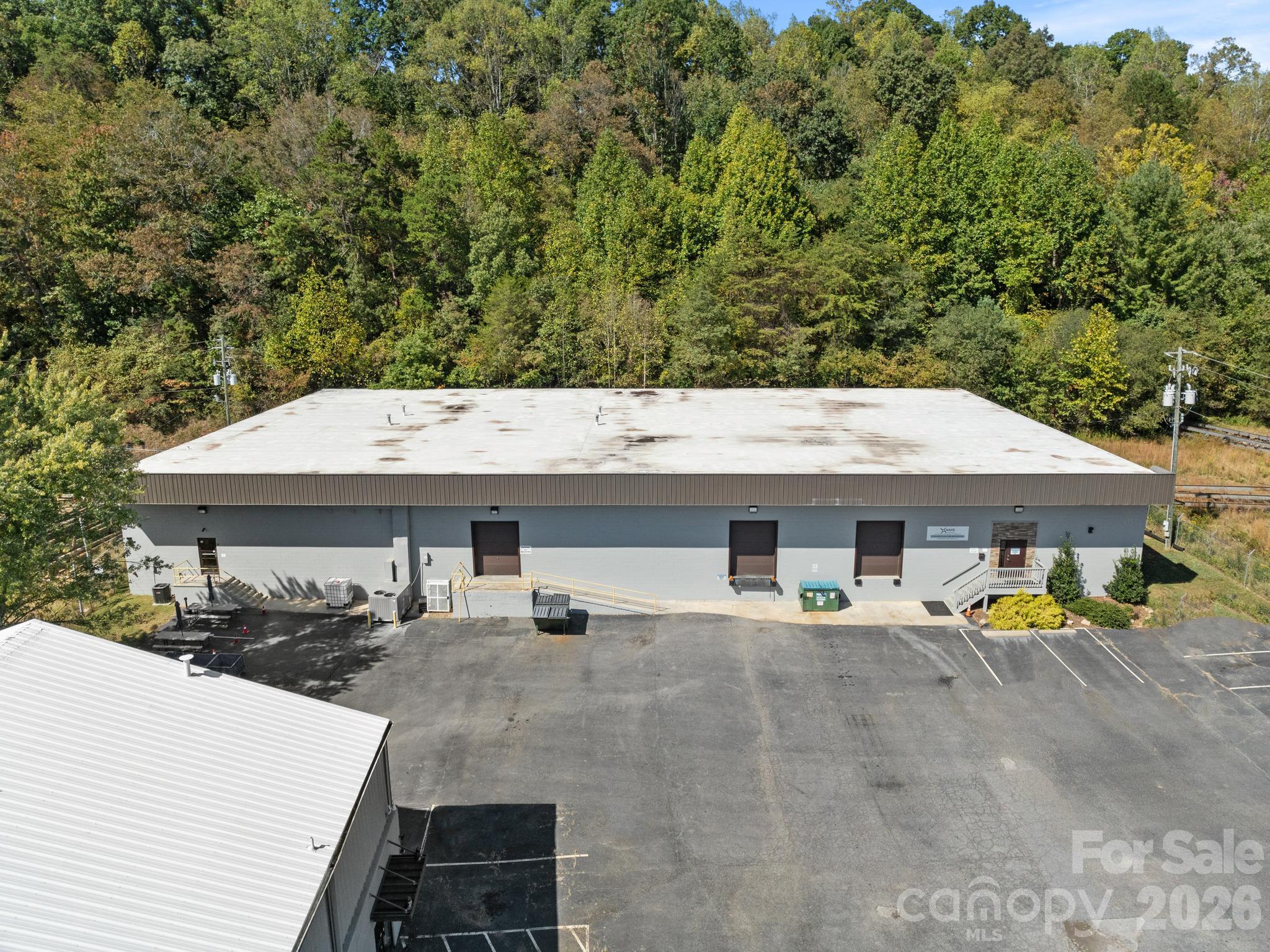 main property photo 35