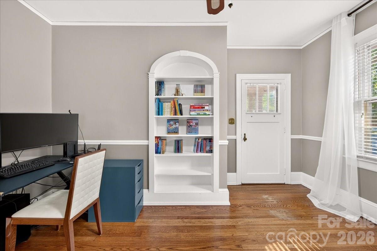 main property photo 19