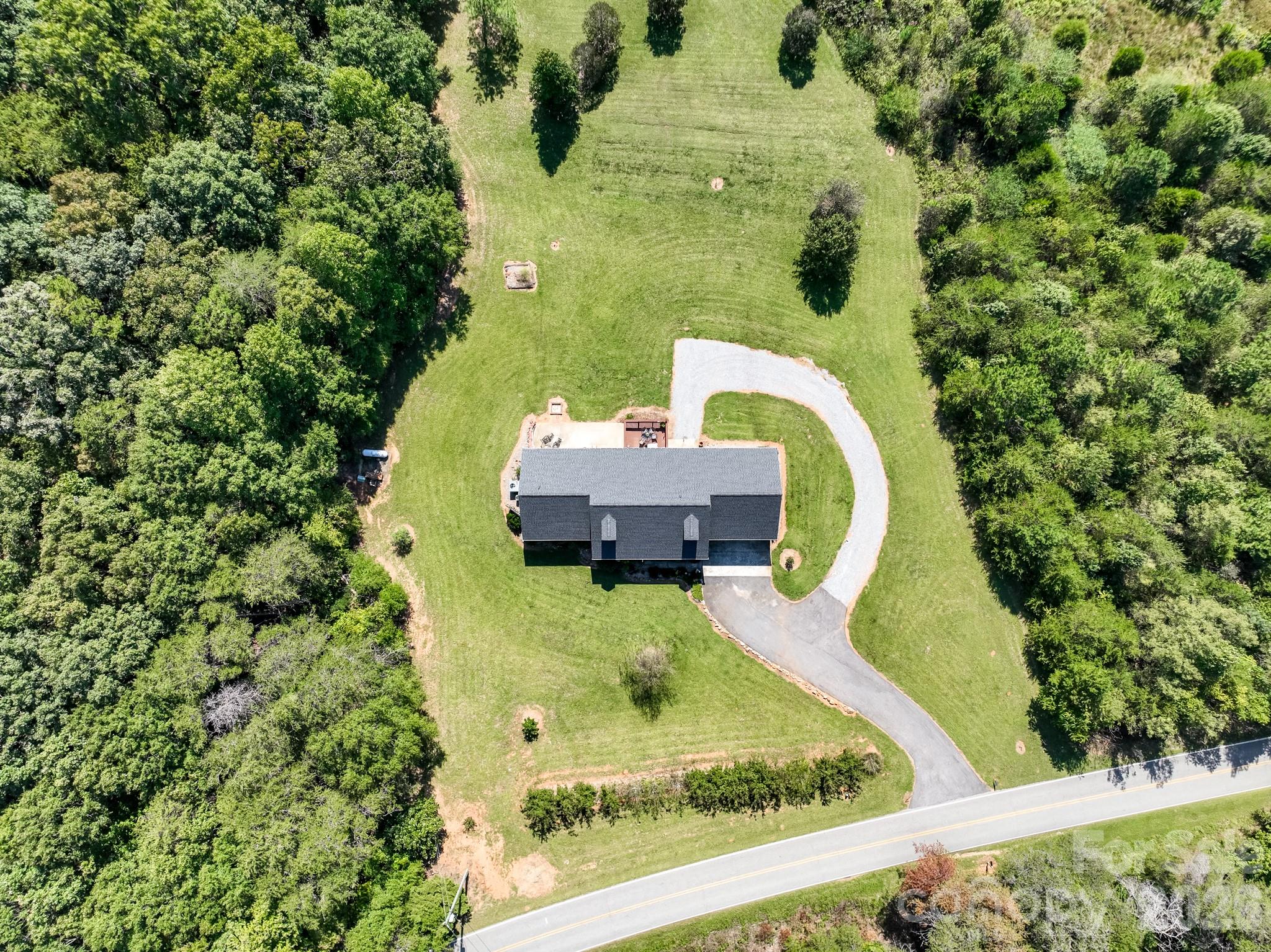 main property photo 41