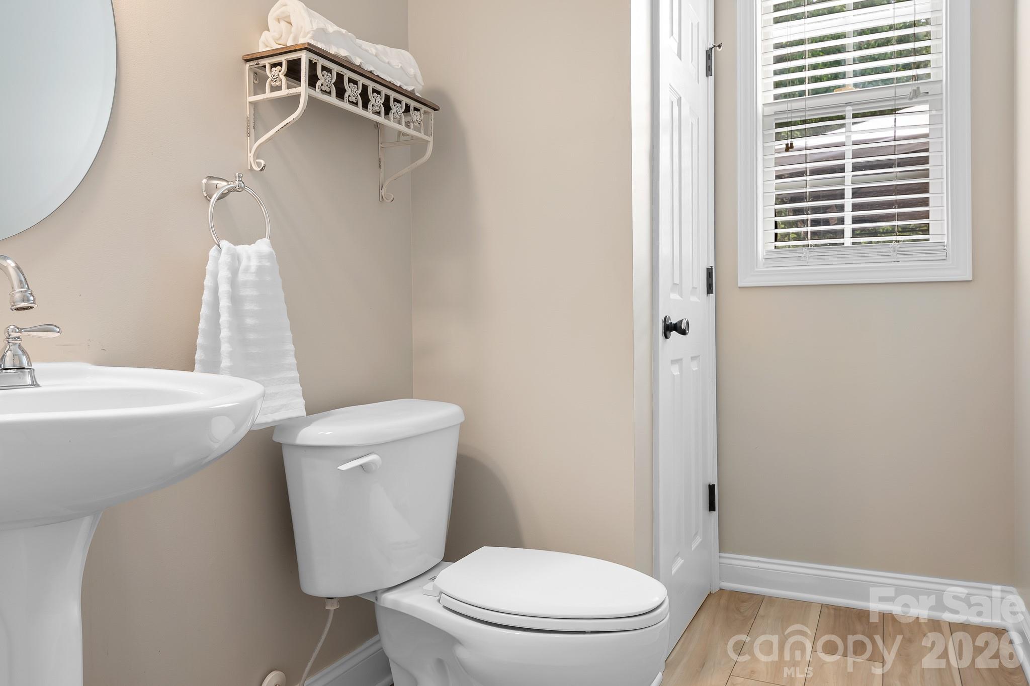 main property photo 11