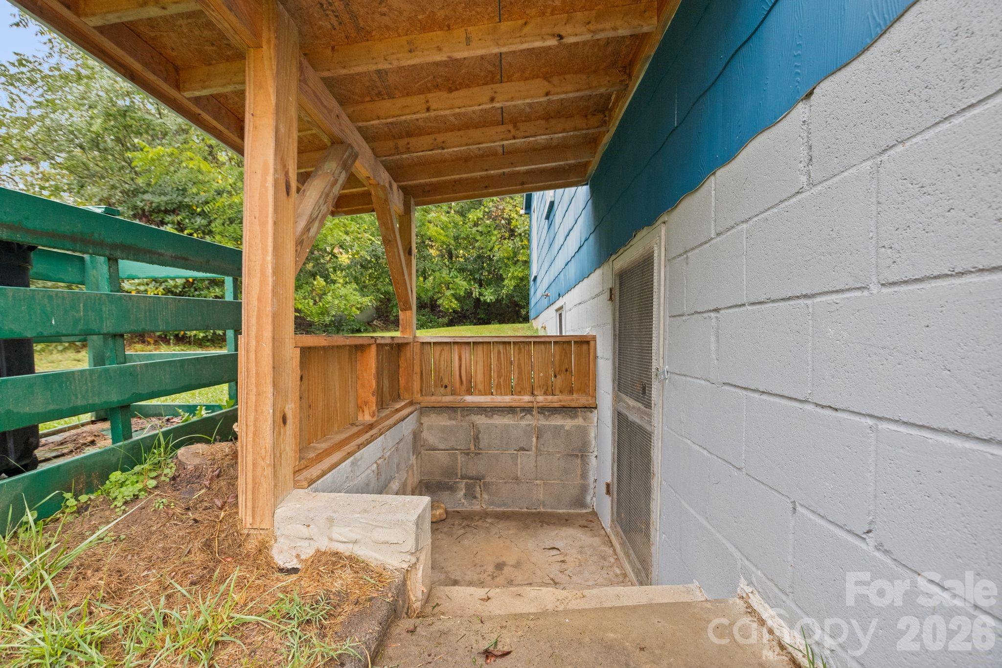 main property photo 24