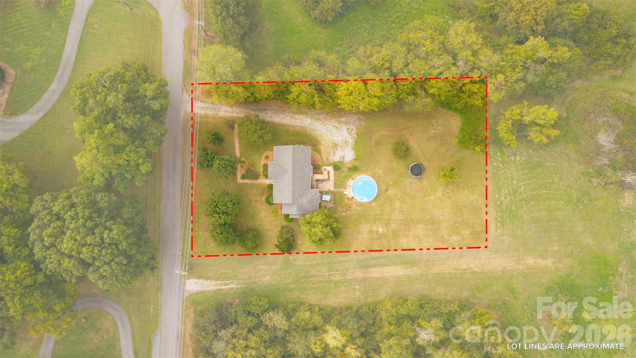 main property photo 30