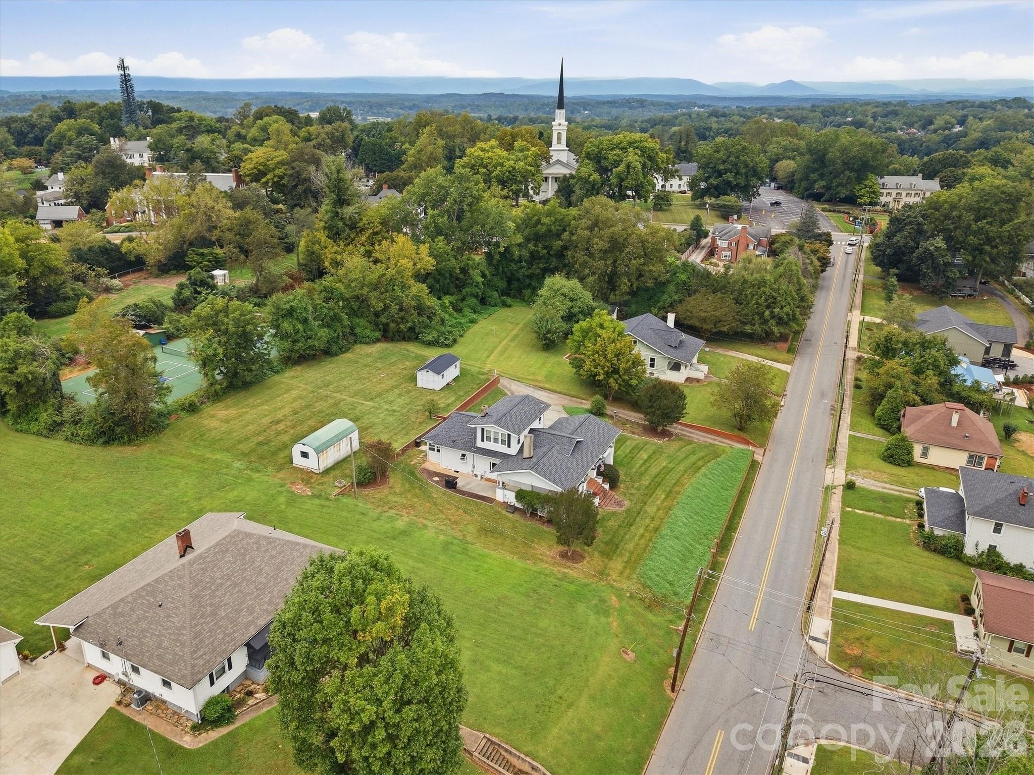 main property photo 3