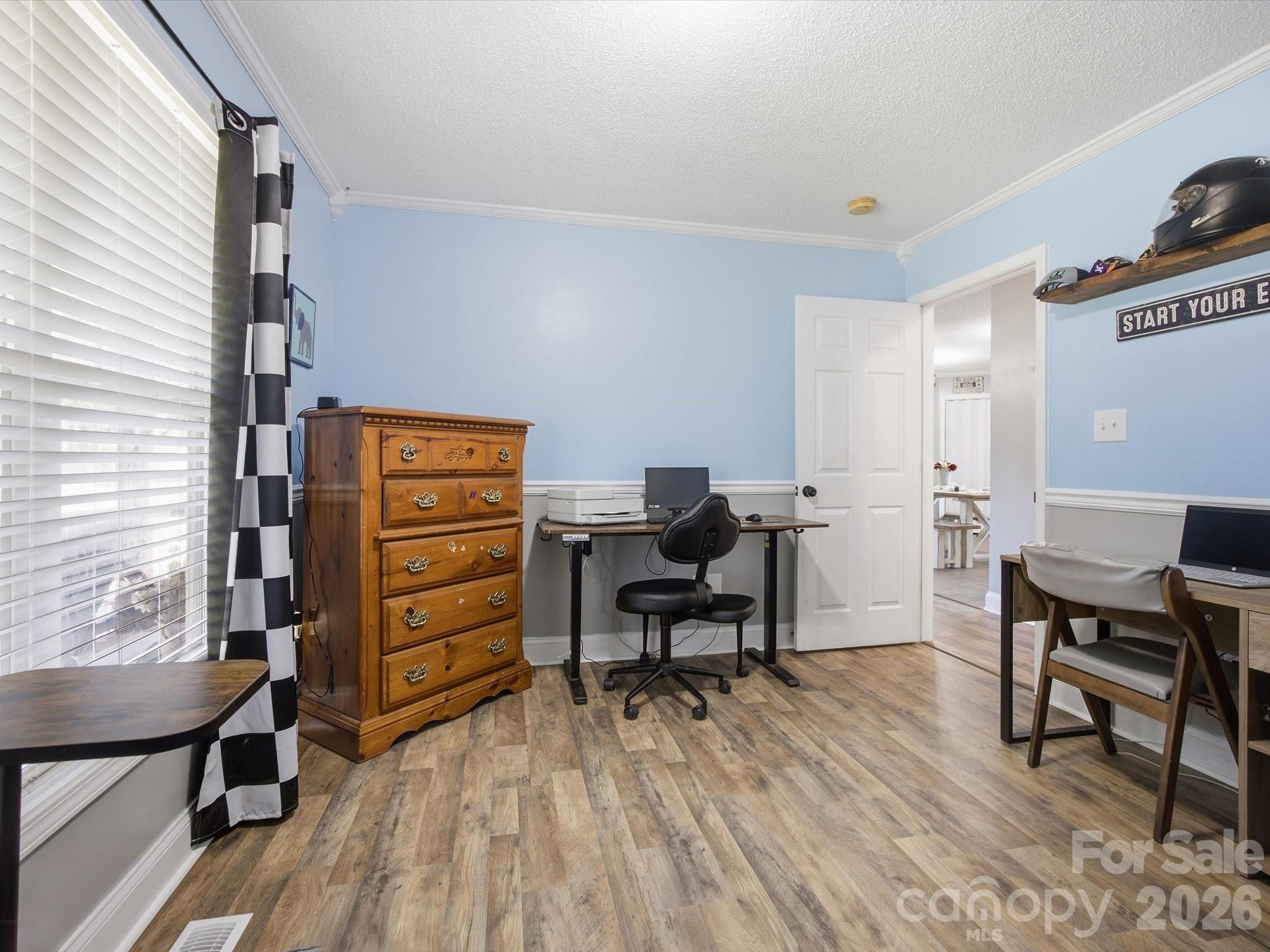 main property photo 15