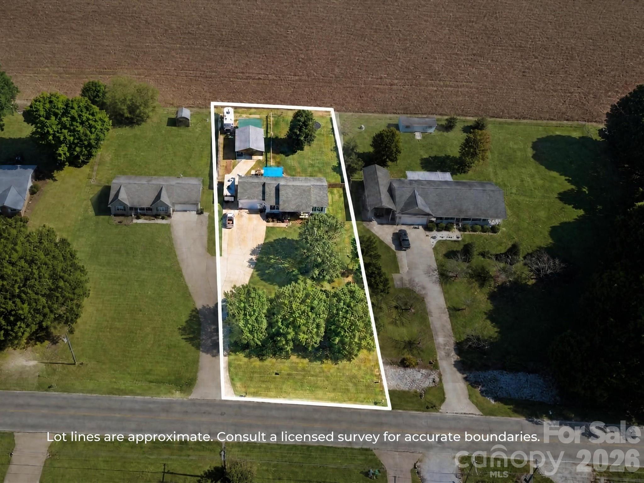 main property photo 32