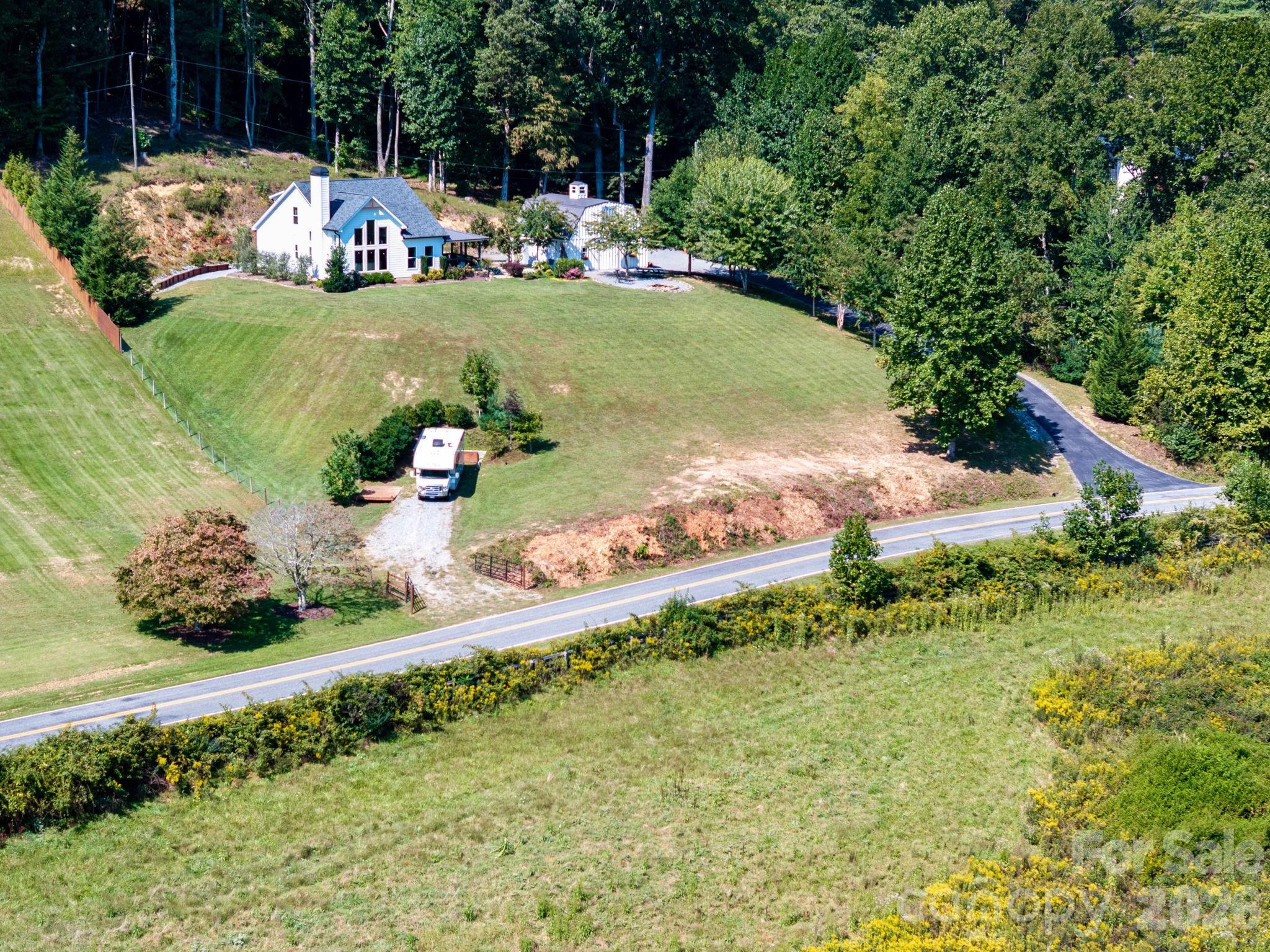 main property photo 26