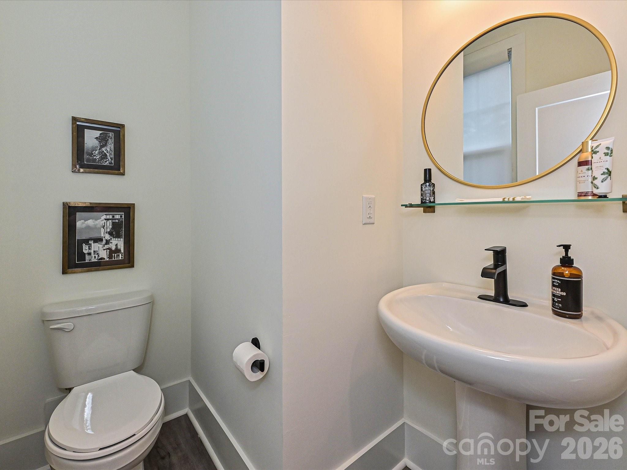 main property photo 13